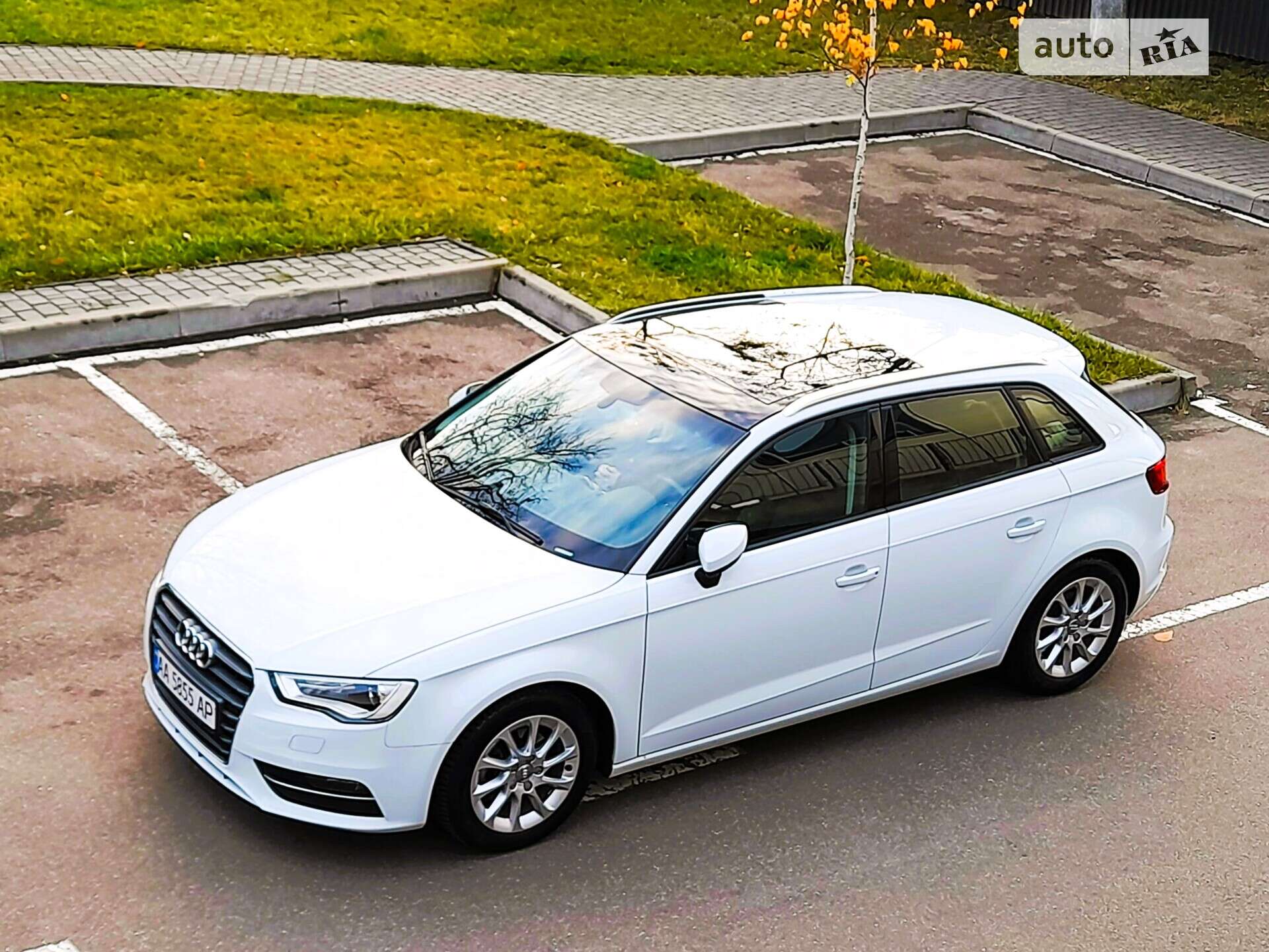 Головне фото звіту автомобіля AUDI A3 2016