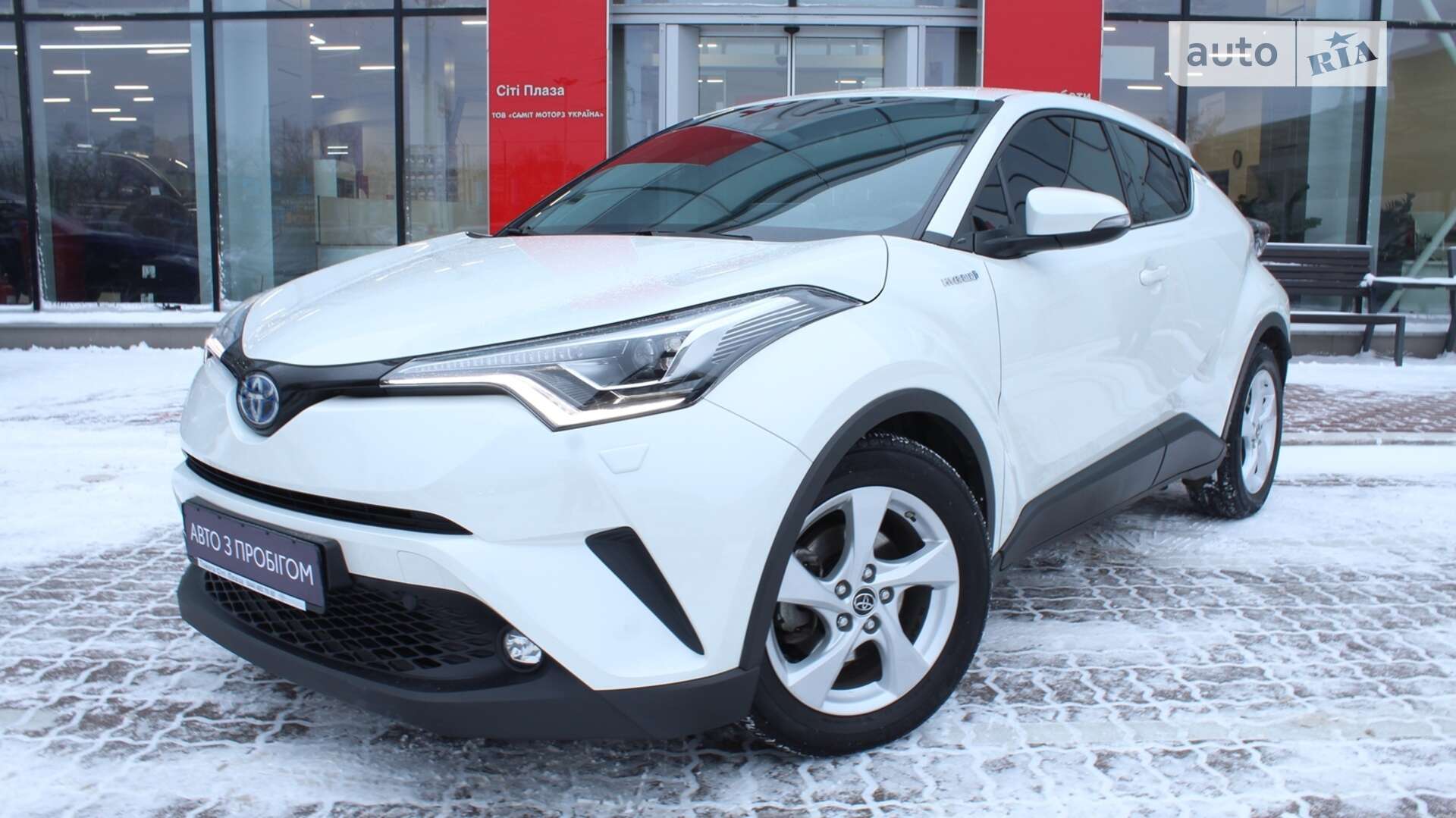TOYOTA C-HR HYBRID 2019