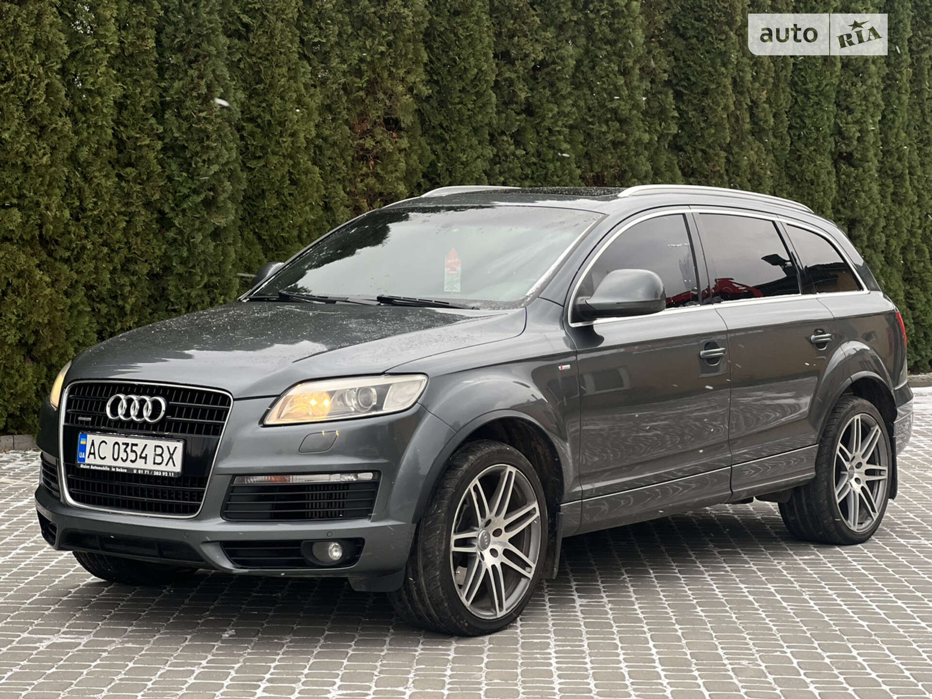 AUDI Q7