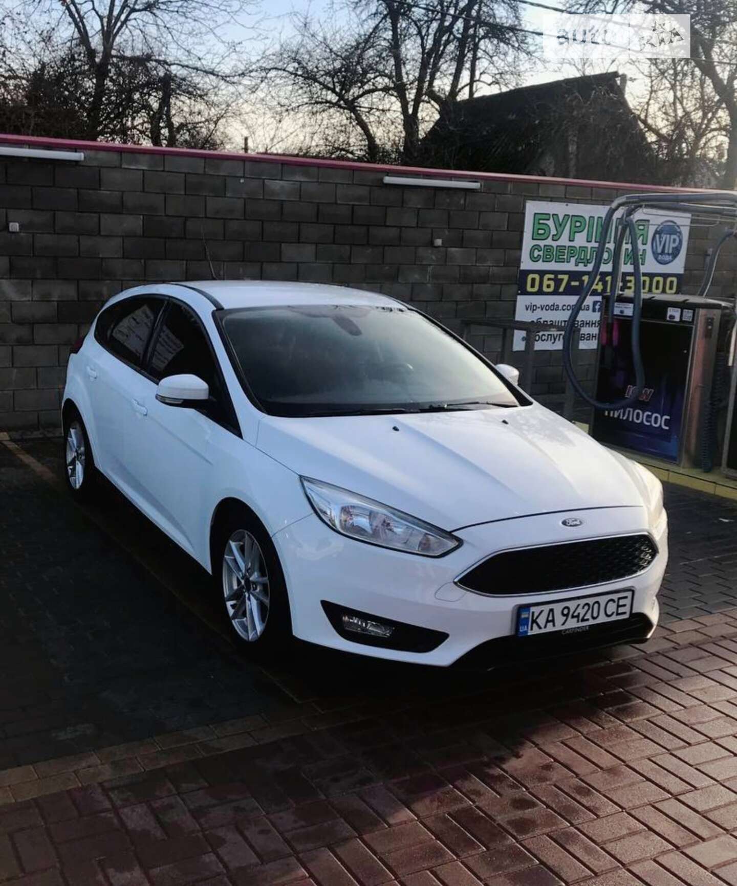 FORD FOCUS