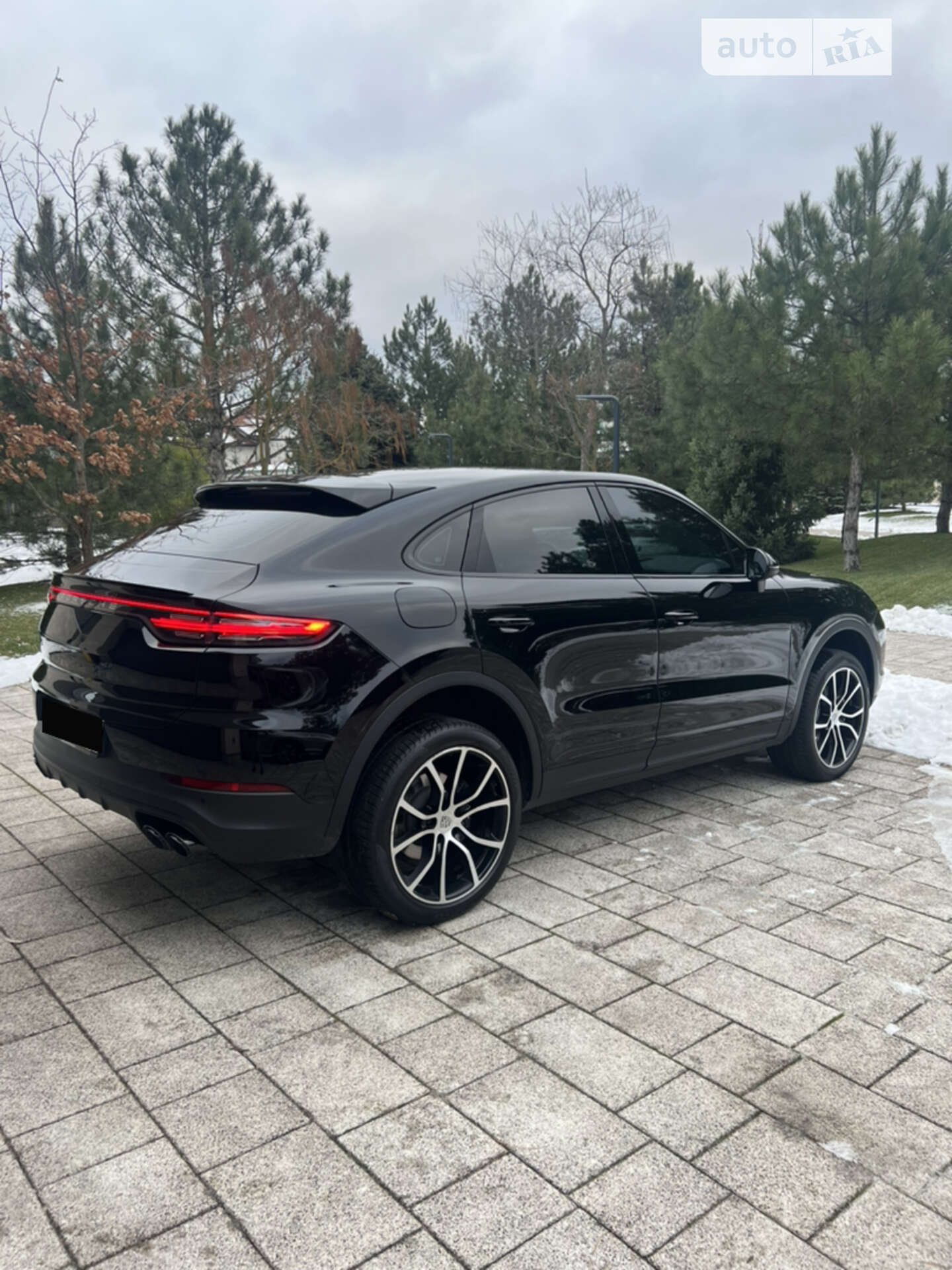 Головне фото звіту автомобіля PORSCHE CAYENNE 2019