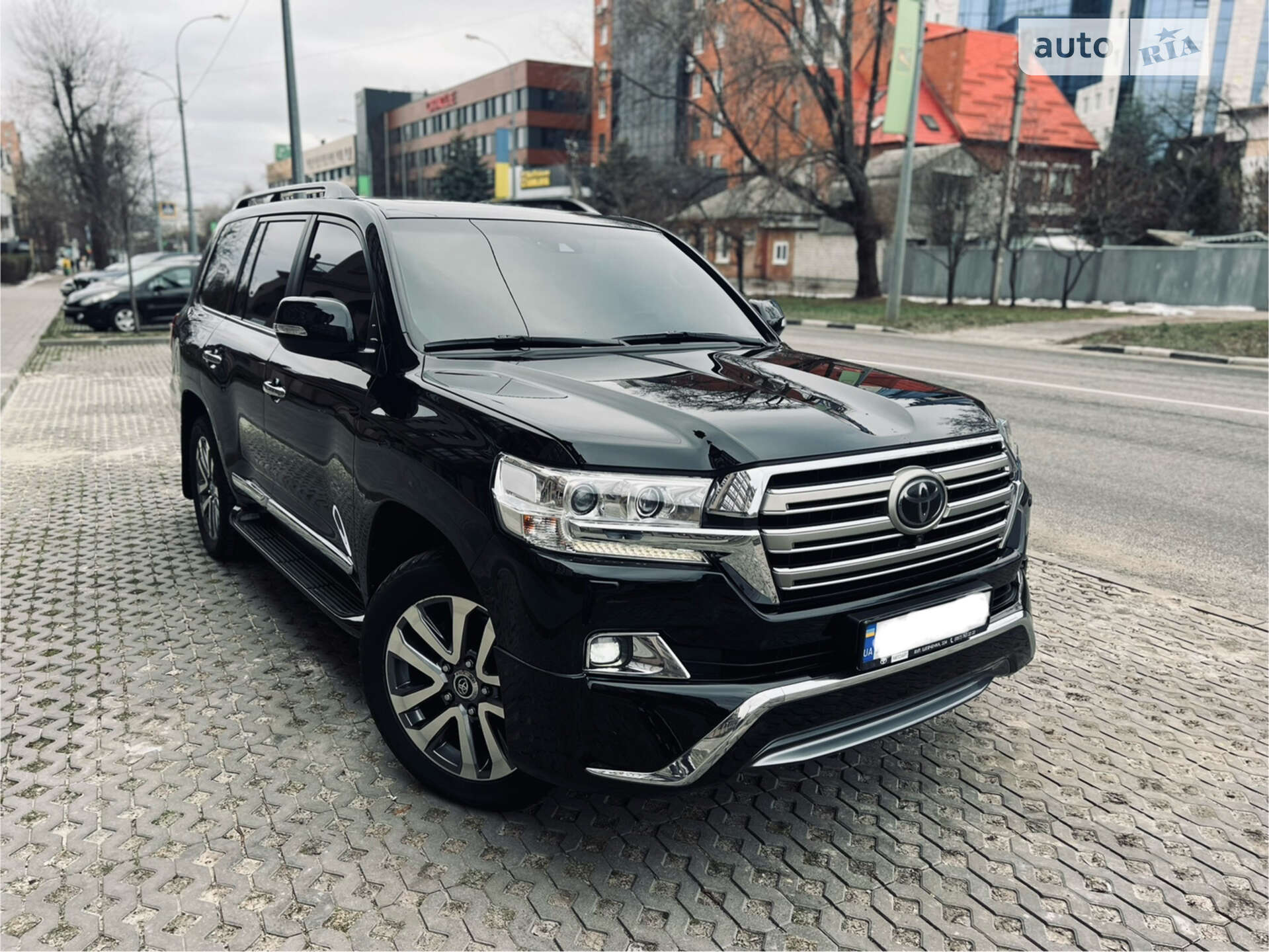 Головне фото звіту автомобіля TOYOTA LAND CRUISER 200 2018