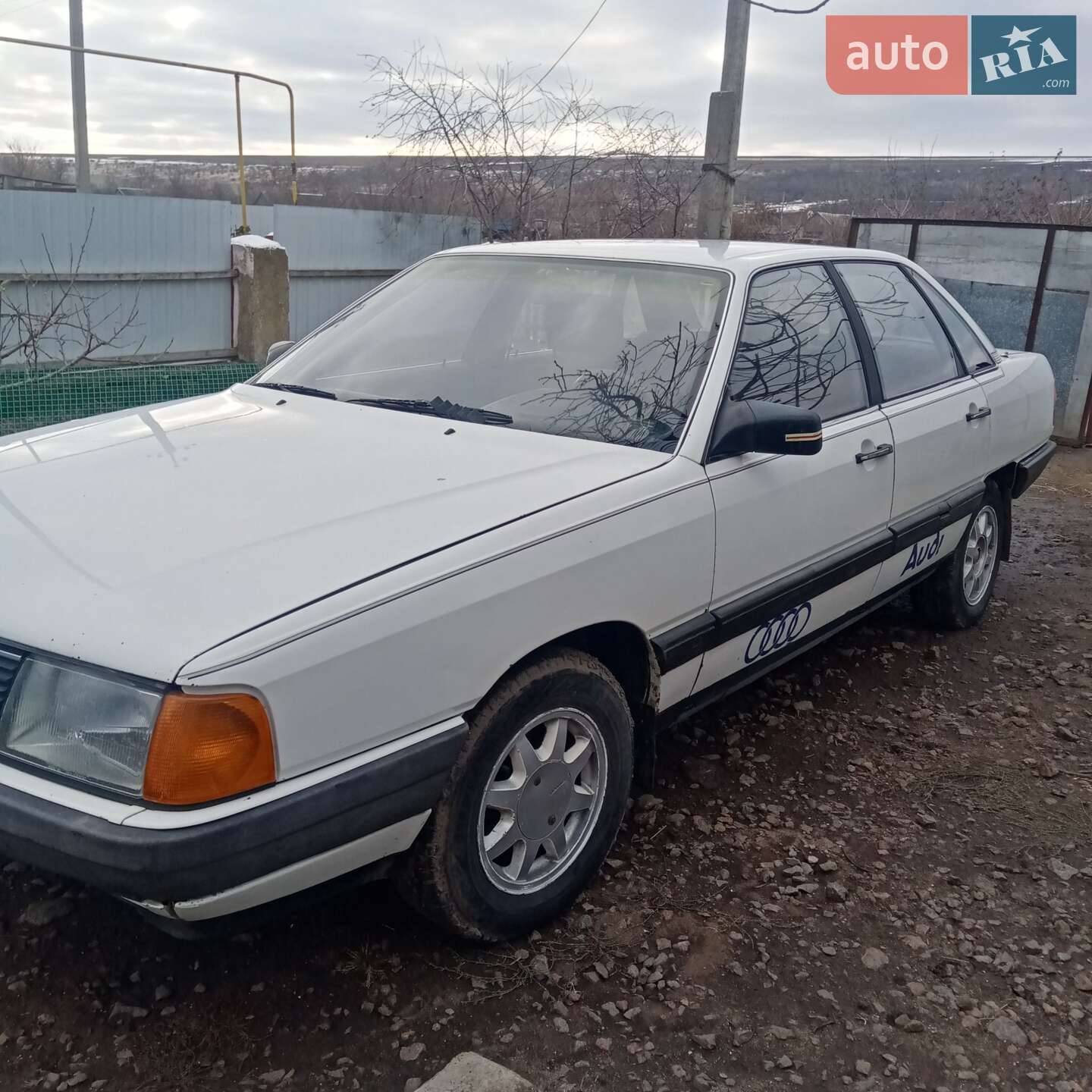 AUDI 100 1983