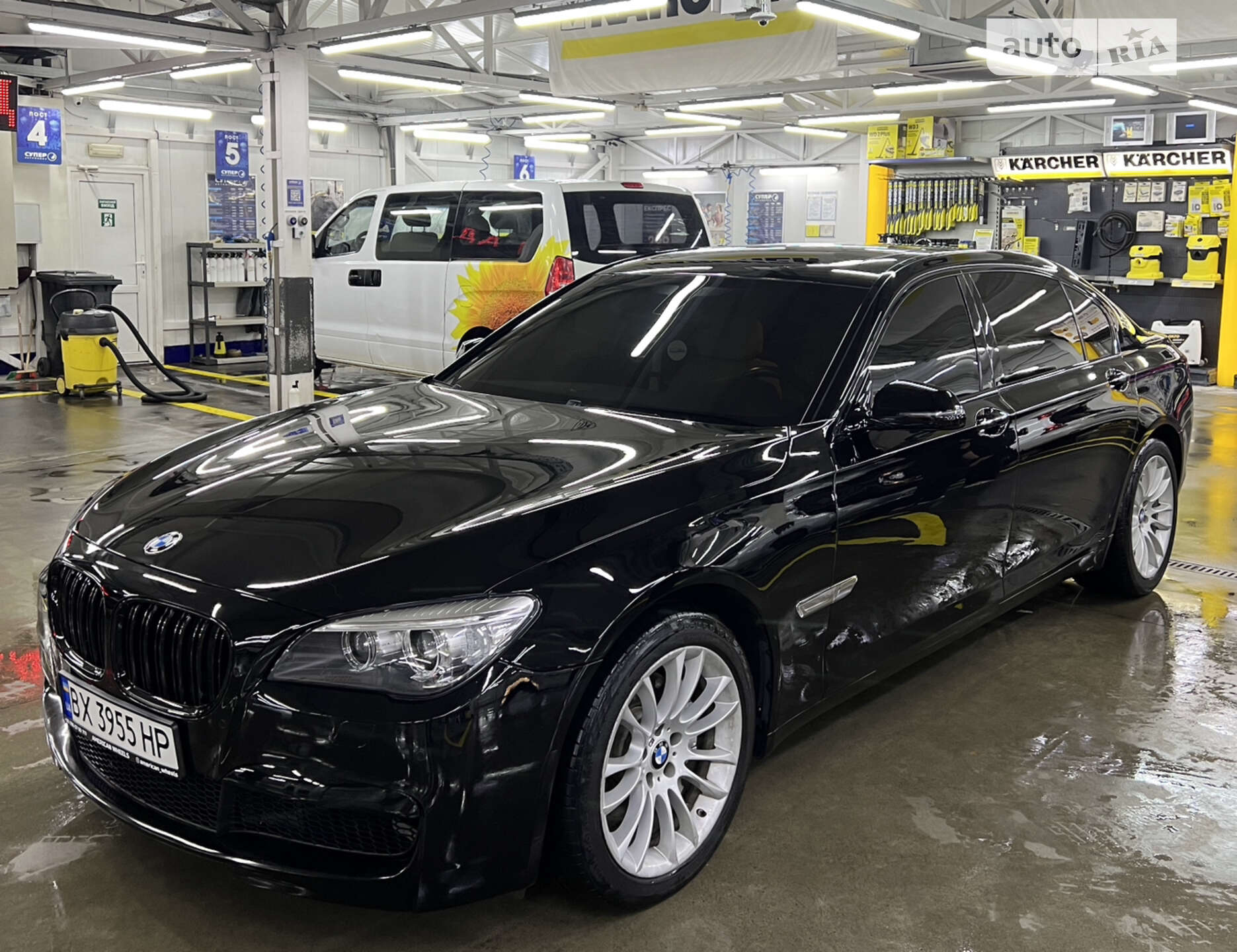 BMW 740 2014