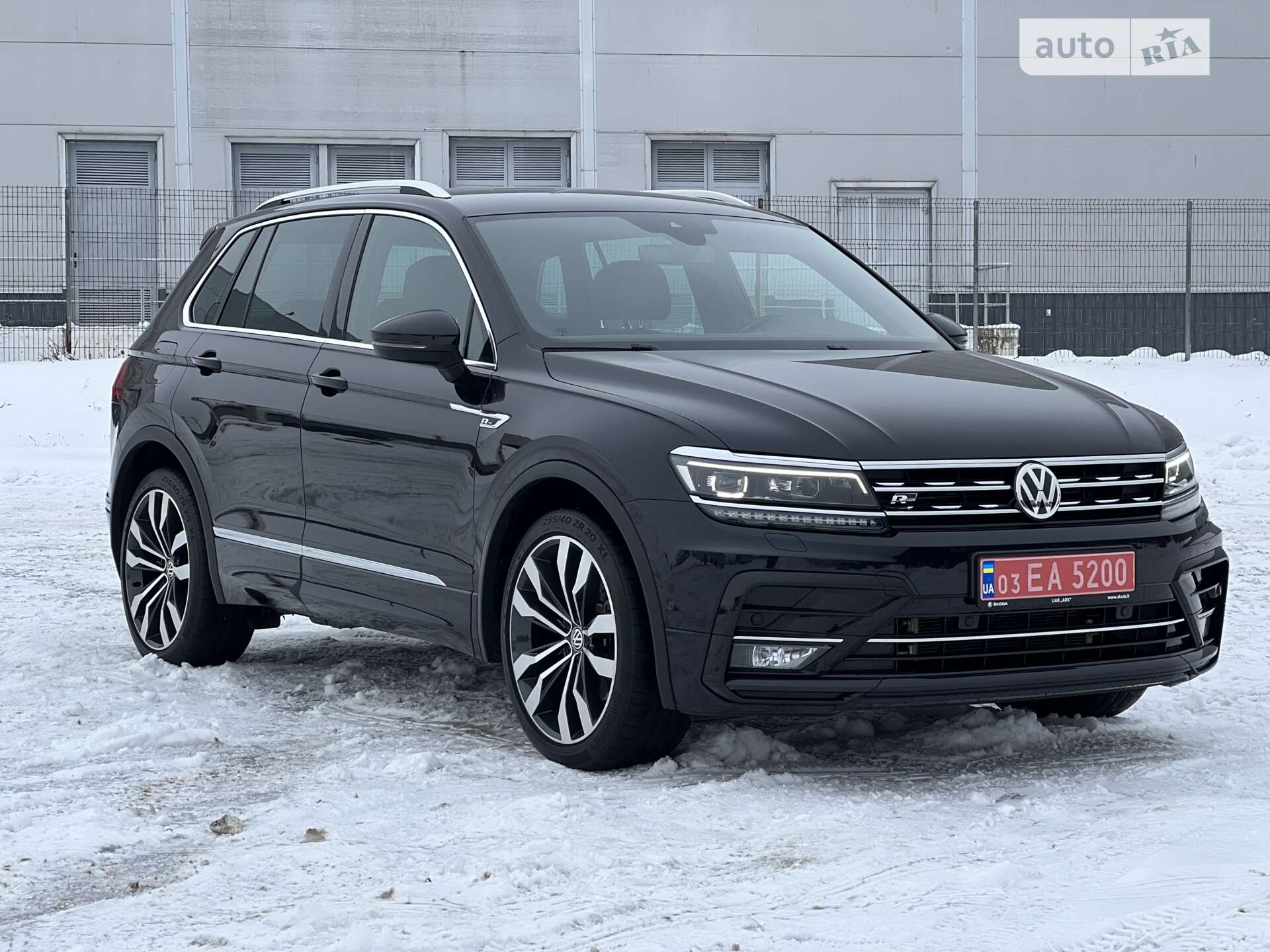 VOLKSWAGEN TIGUAN 2019