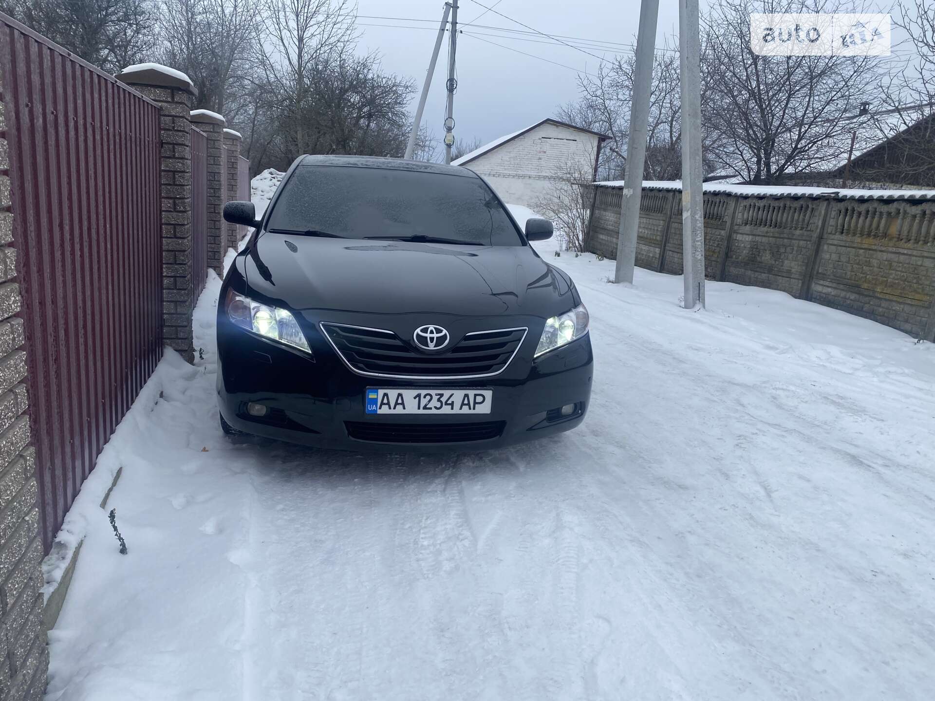 TOYOTA CAMRY