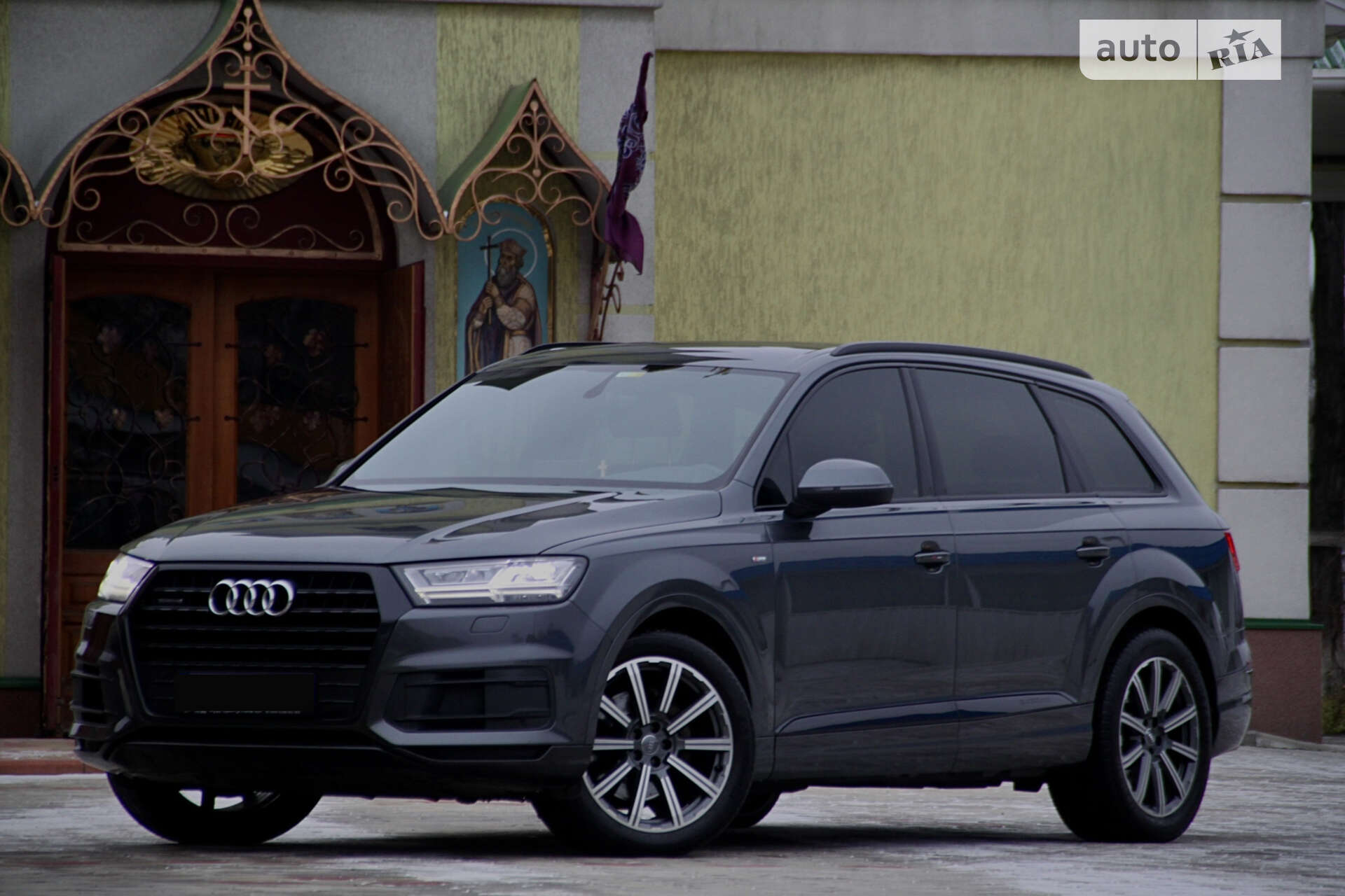 AUDI Q7