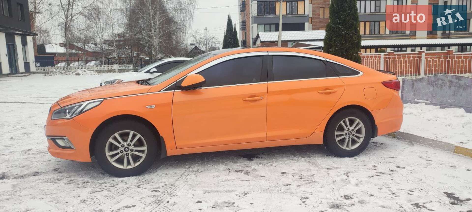 HYUNDAI SONATA