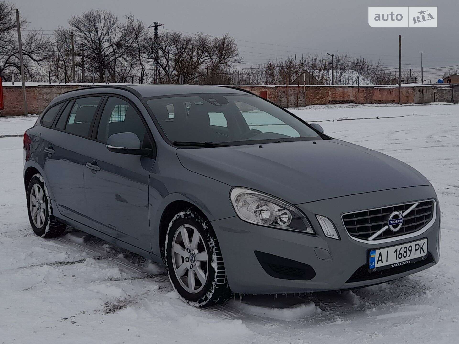 VOLVO V60 2010