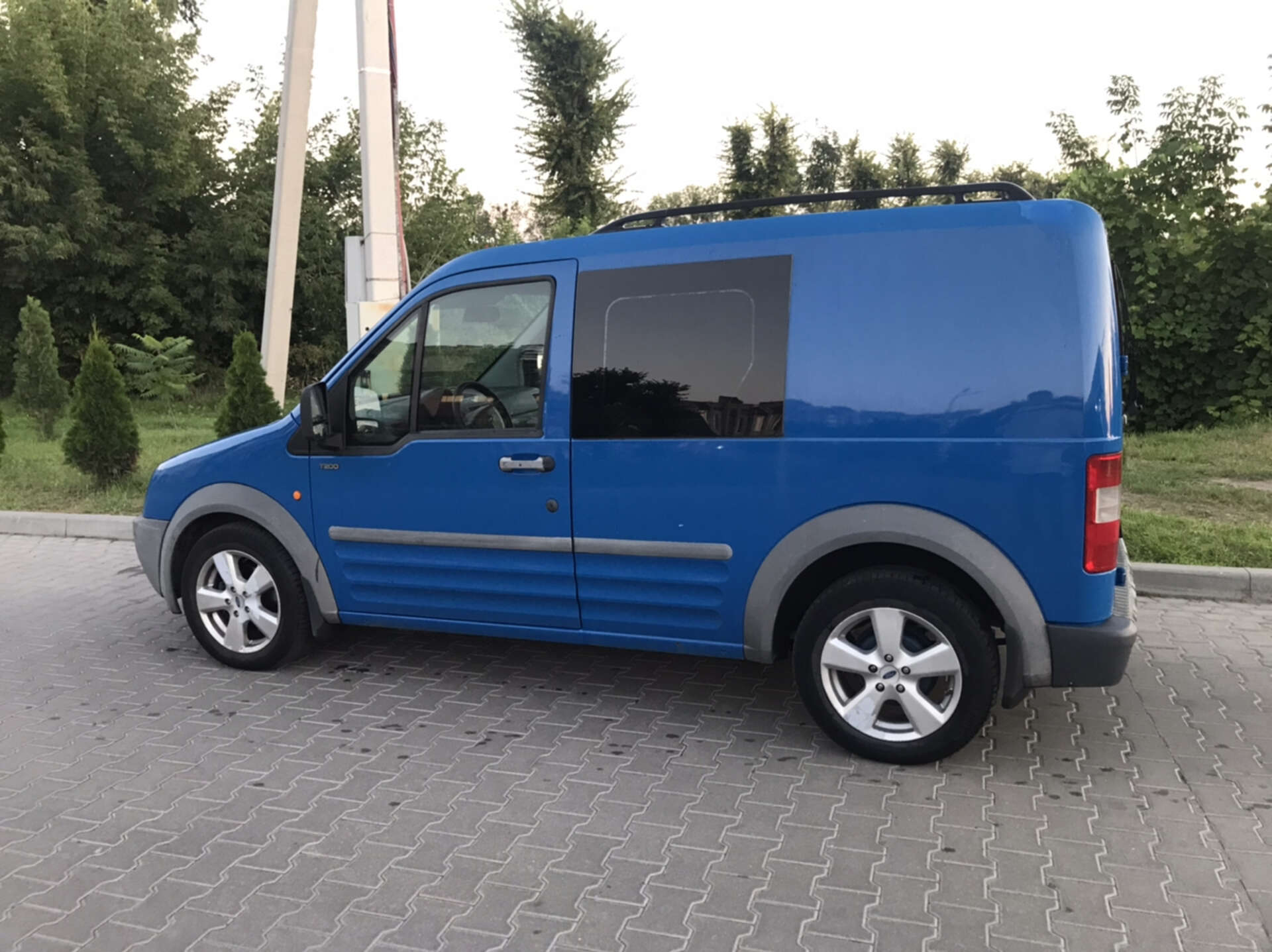 FORD TRANSIT CONNECT 2005