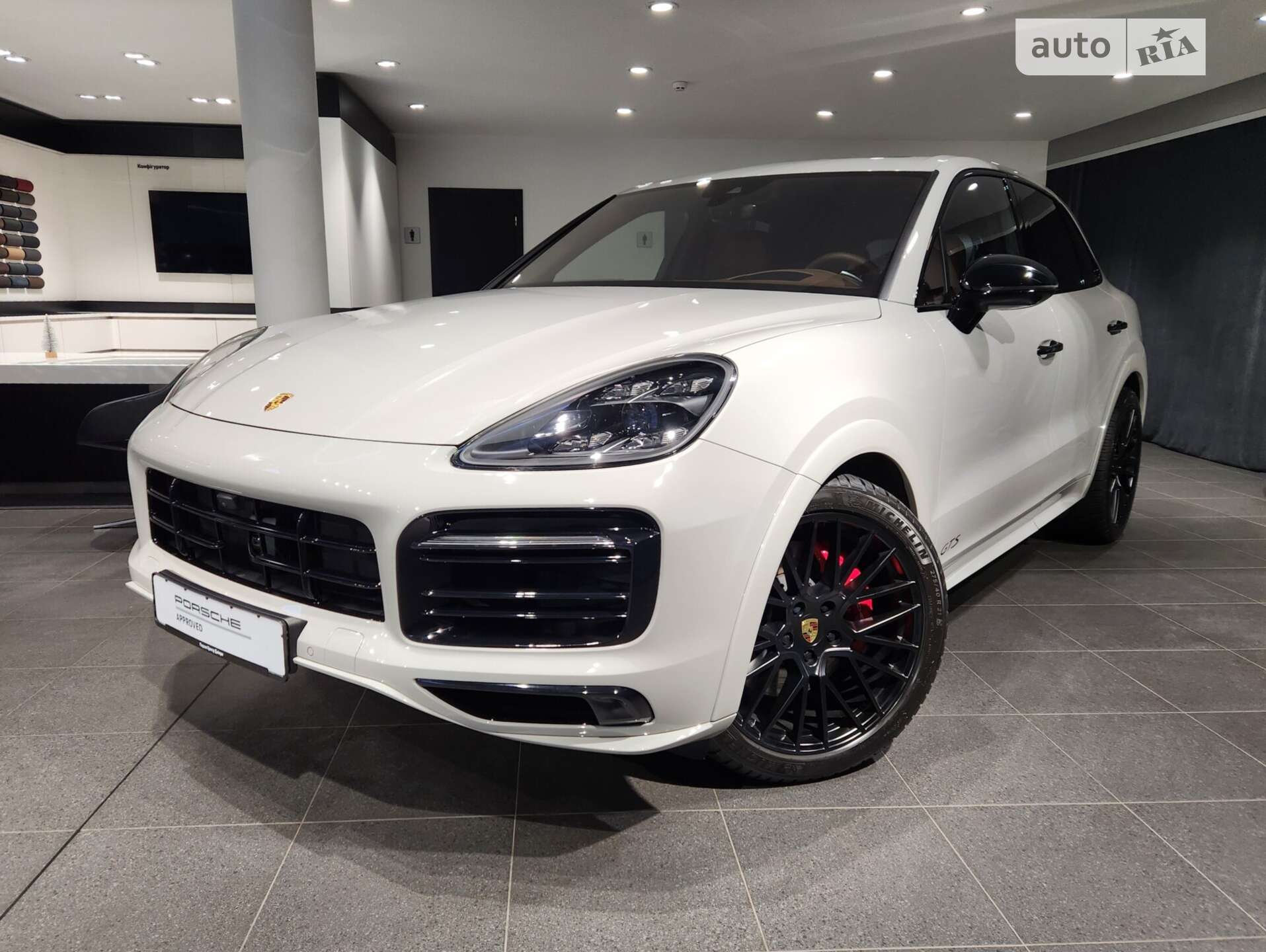 PORSCHE CAYENNE 2022
