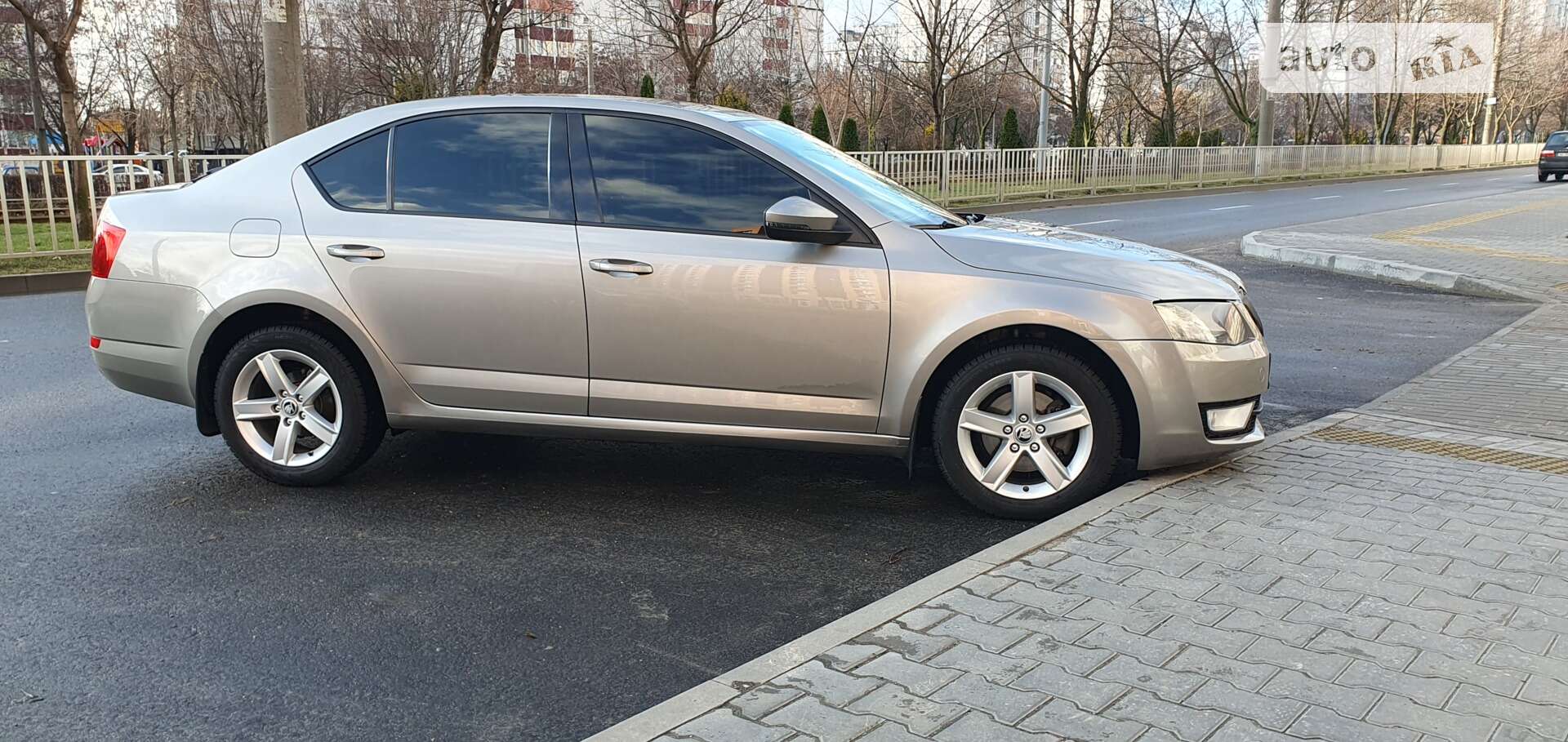 SKODA OCTAVIA 2013