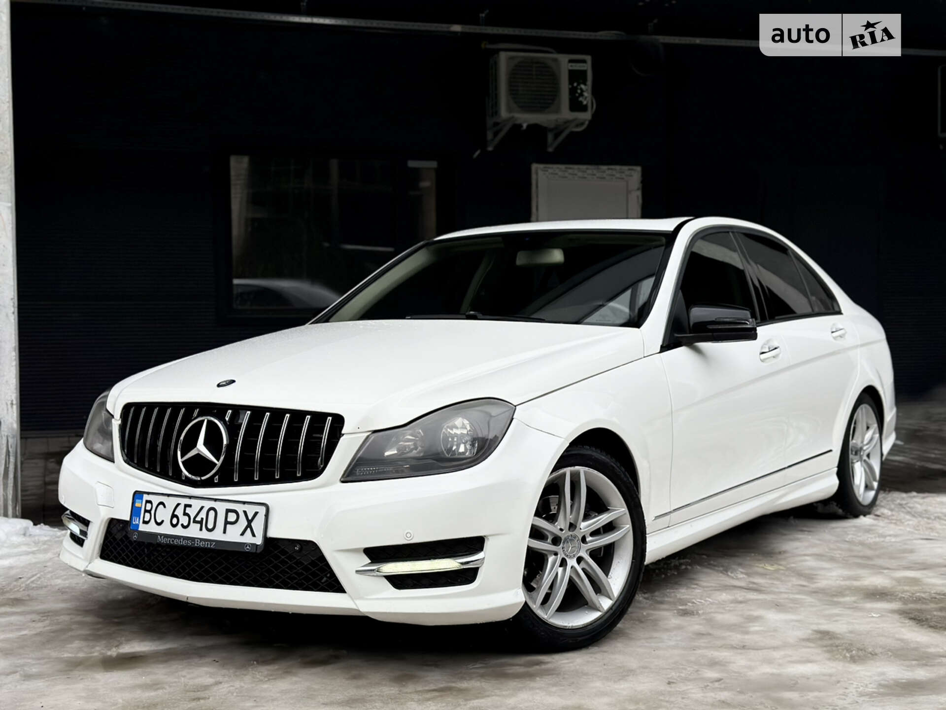 MERCEDES-BENZ C 250 2013