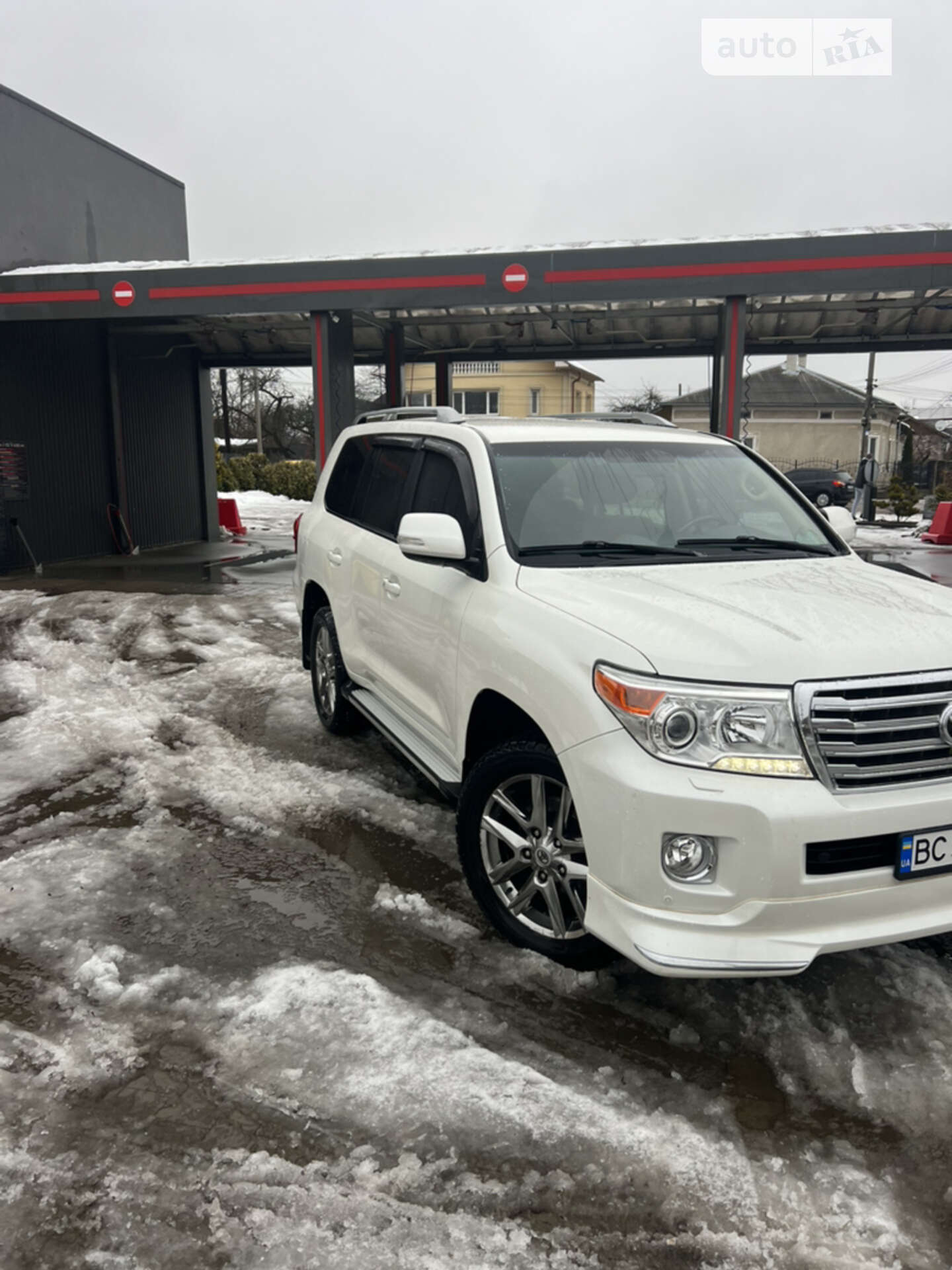 TOYOTA LAND CRUISER 200 2013
