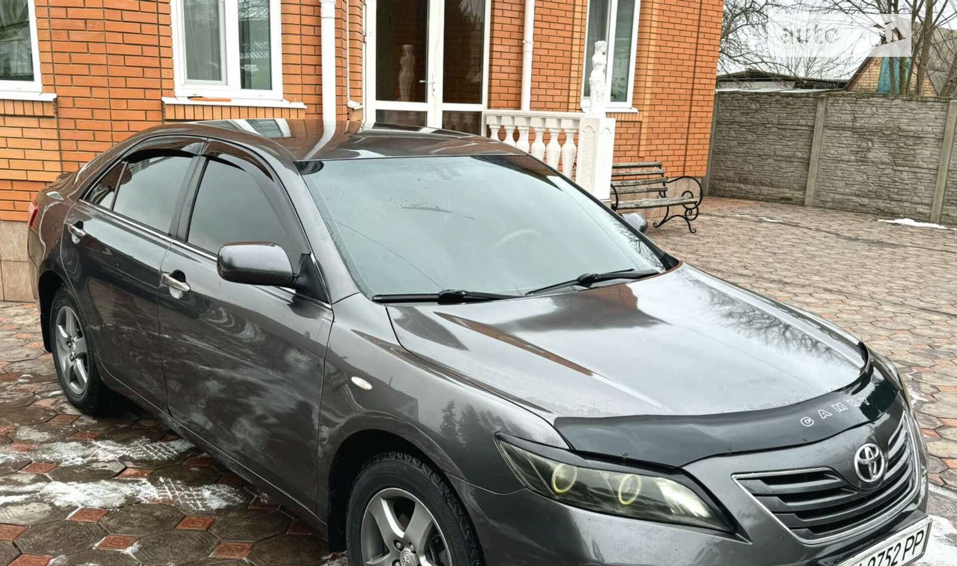 TOYOTA CAMRY