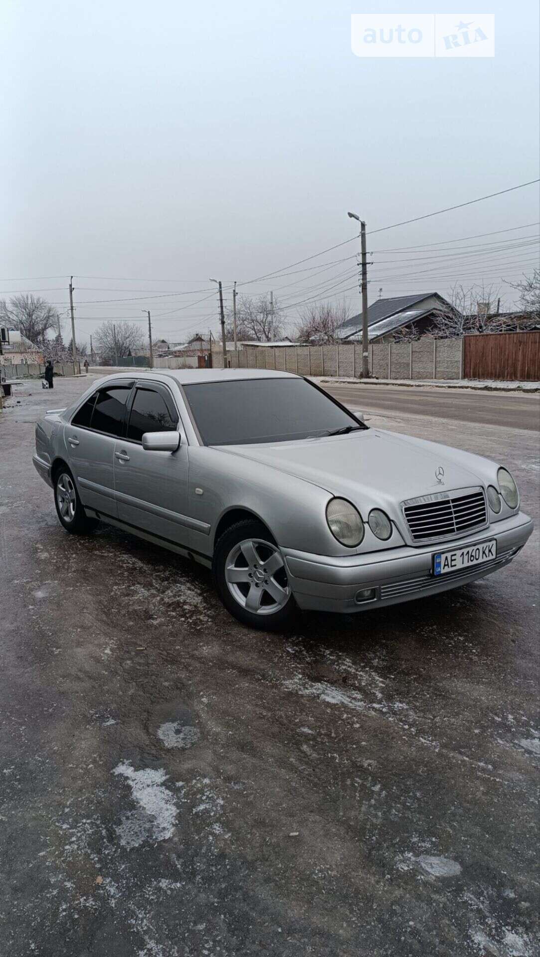 MERCEDES-BENZ 200 E 1996