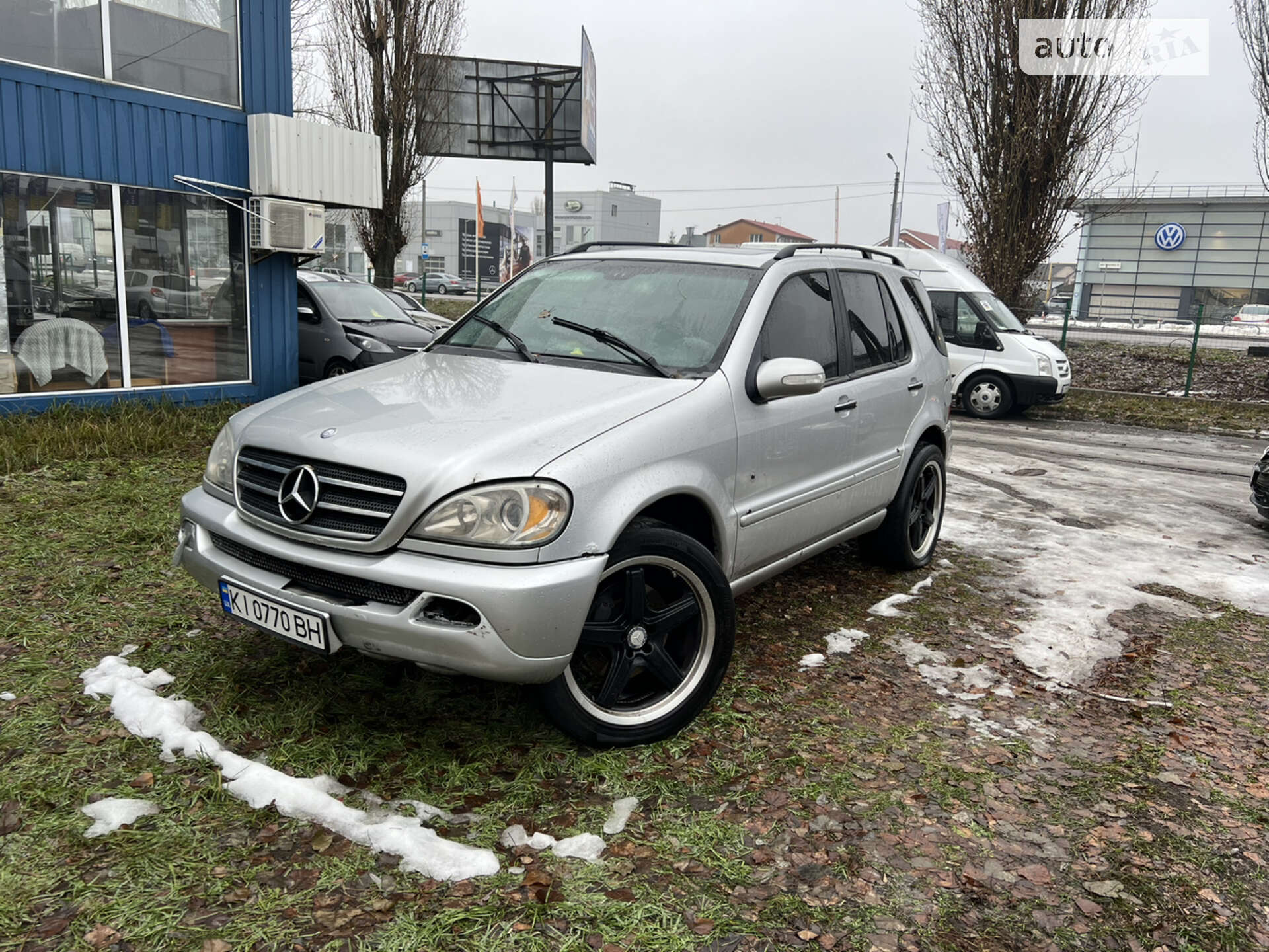 Mercedes-Benz M-Class 2001