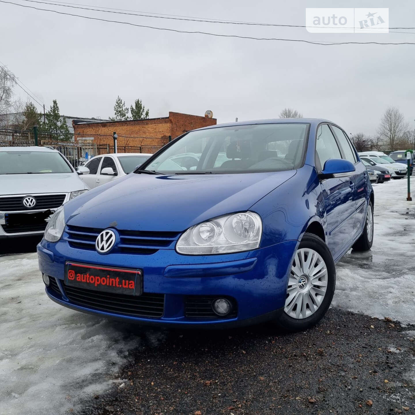 VOLKSWAGEN GOLF 2004