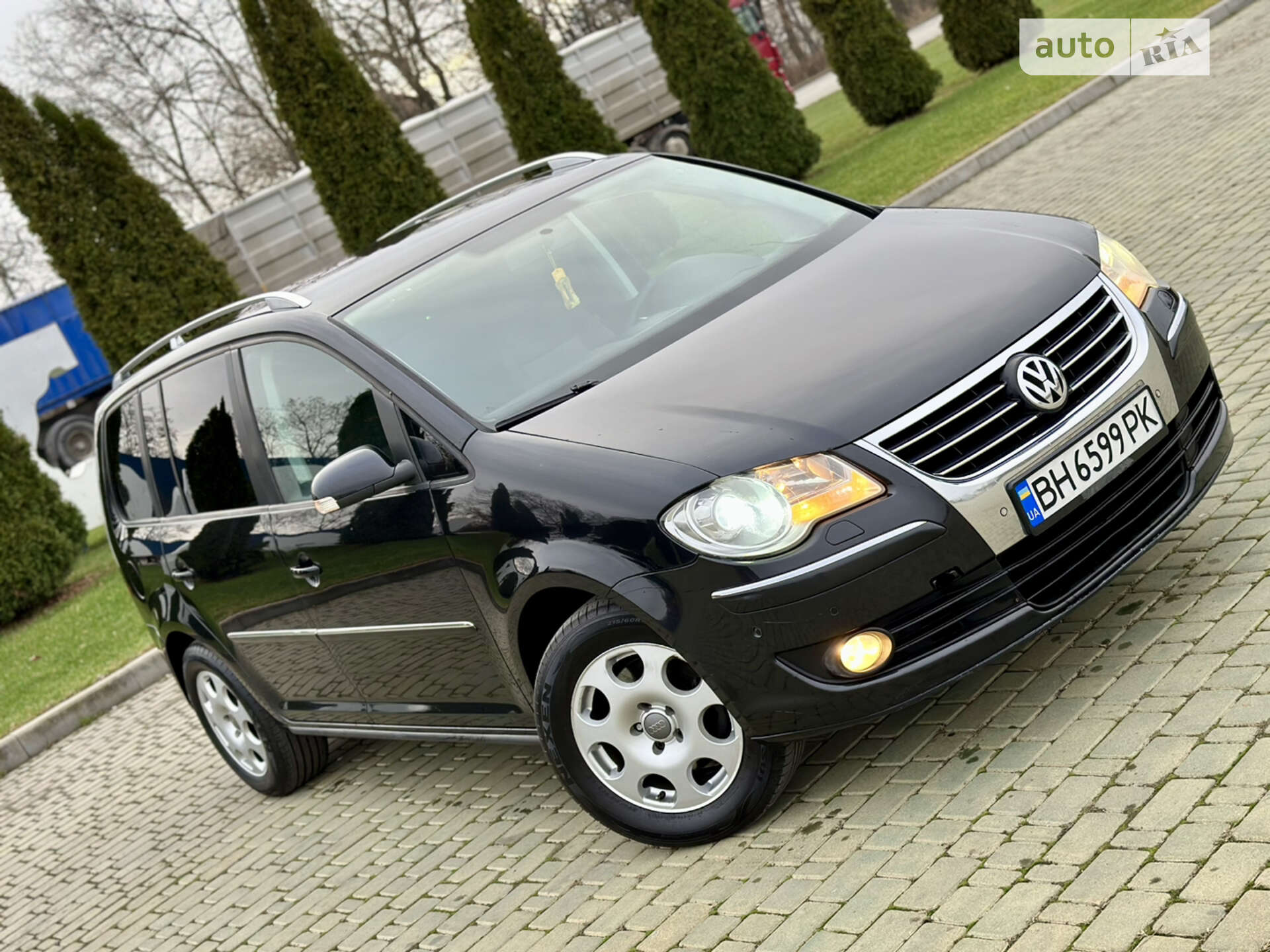 VOLKSWAGEN TOURAN 2007