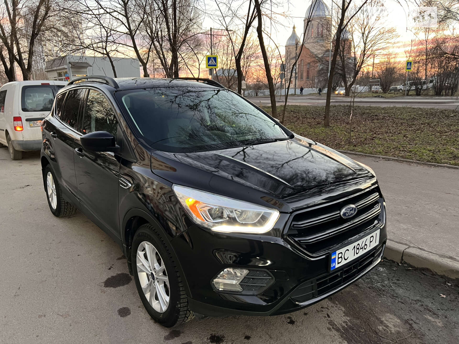 Головне фото звіту автомобіля FORD ESCAPE 2017