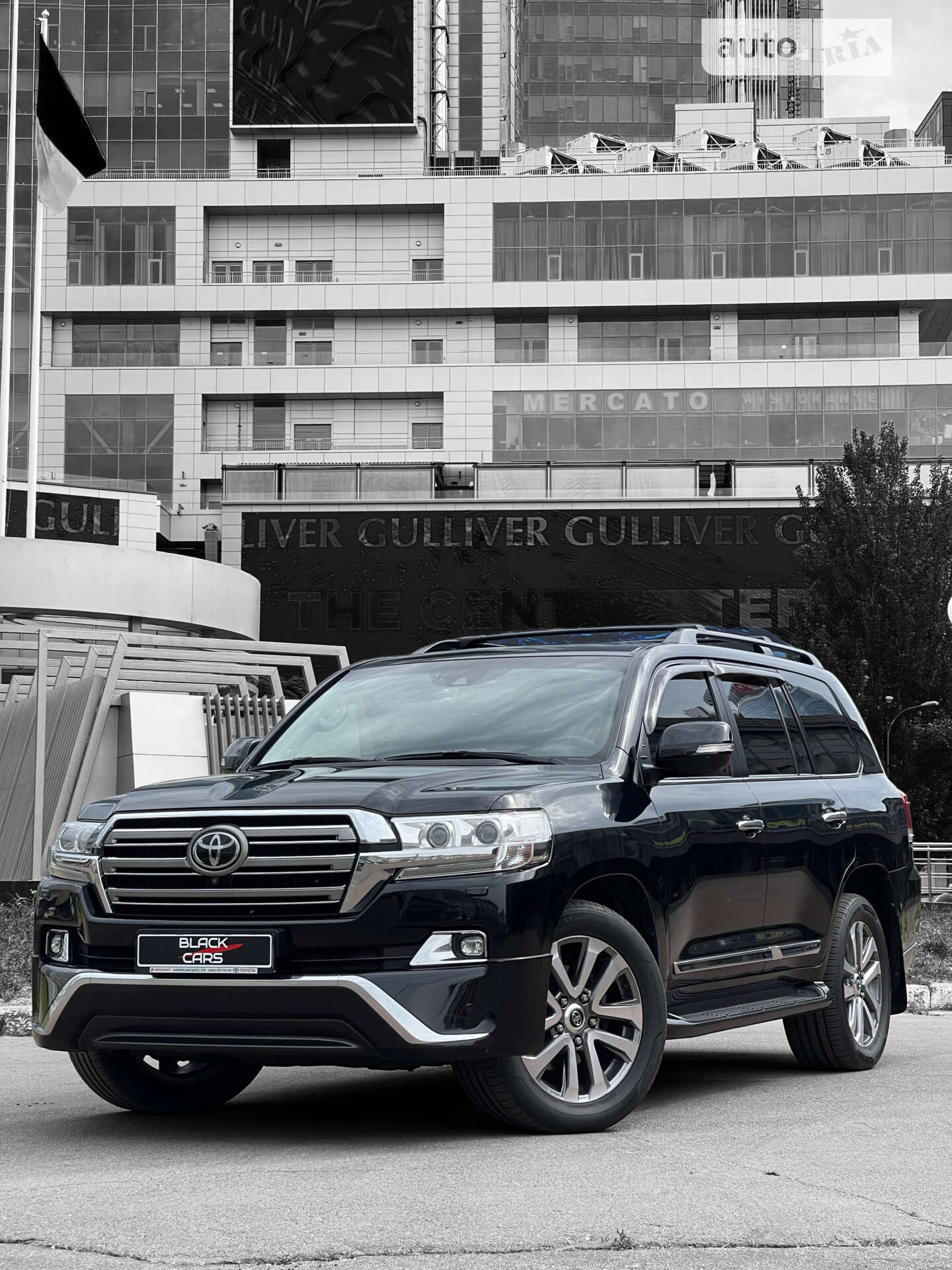 TOYOTA LAND CRUISER 200