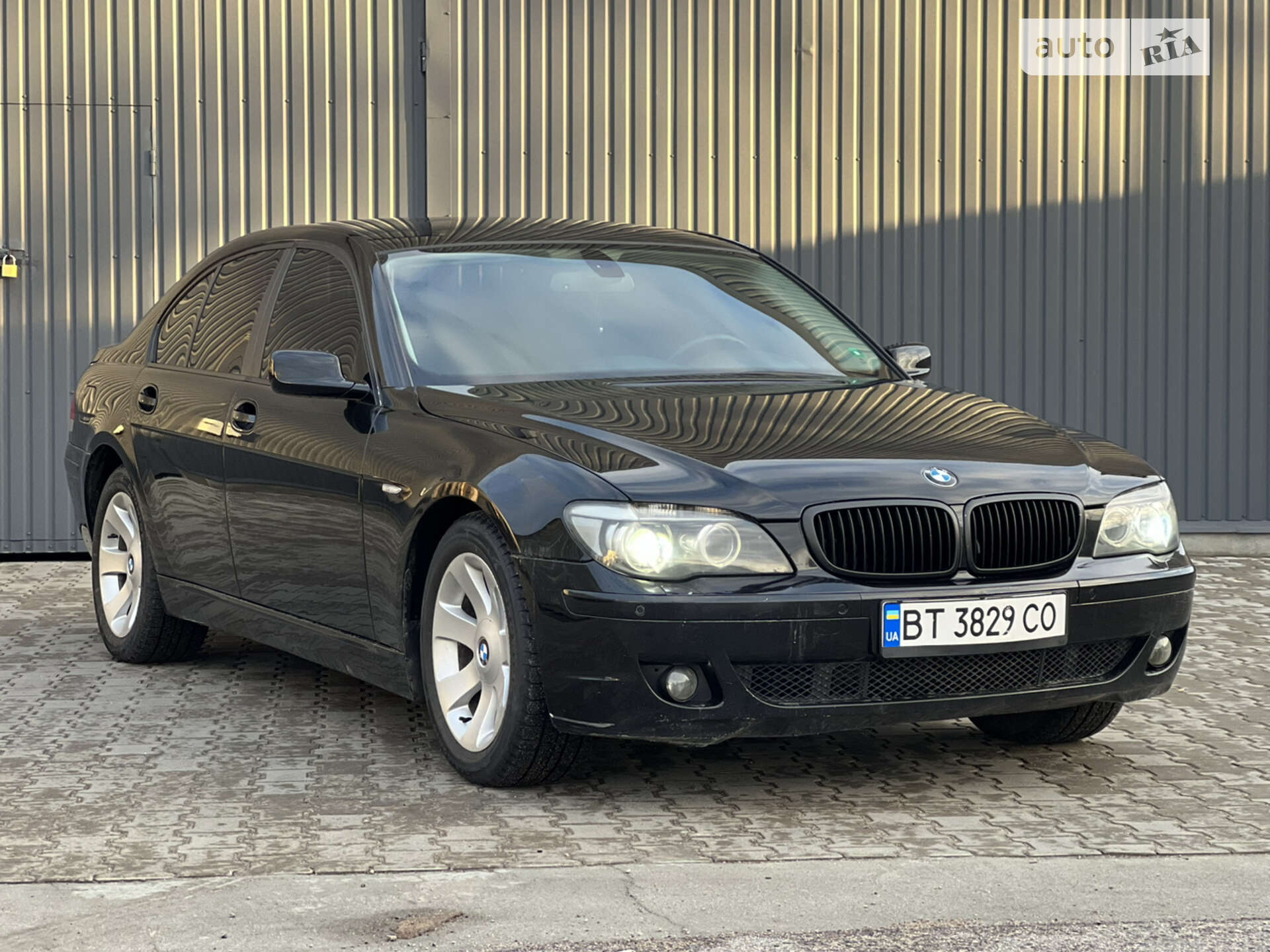 BMW 730