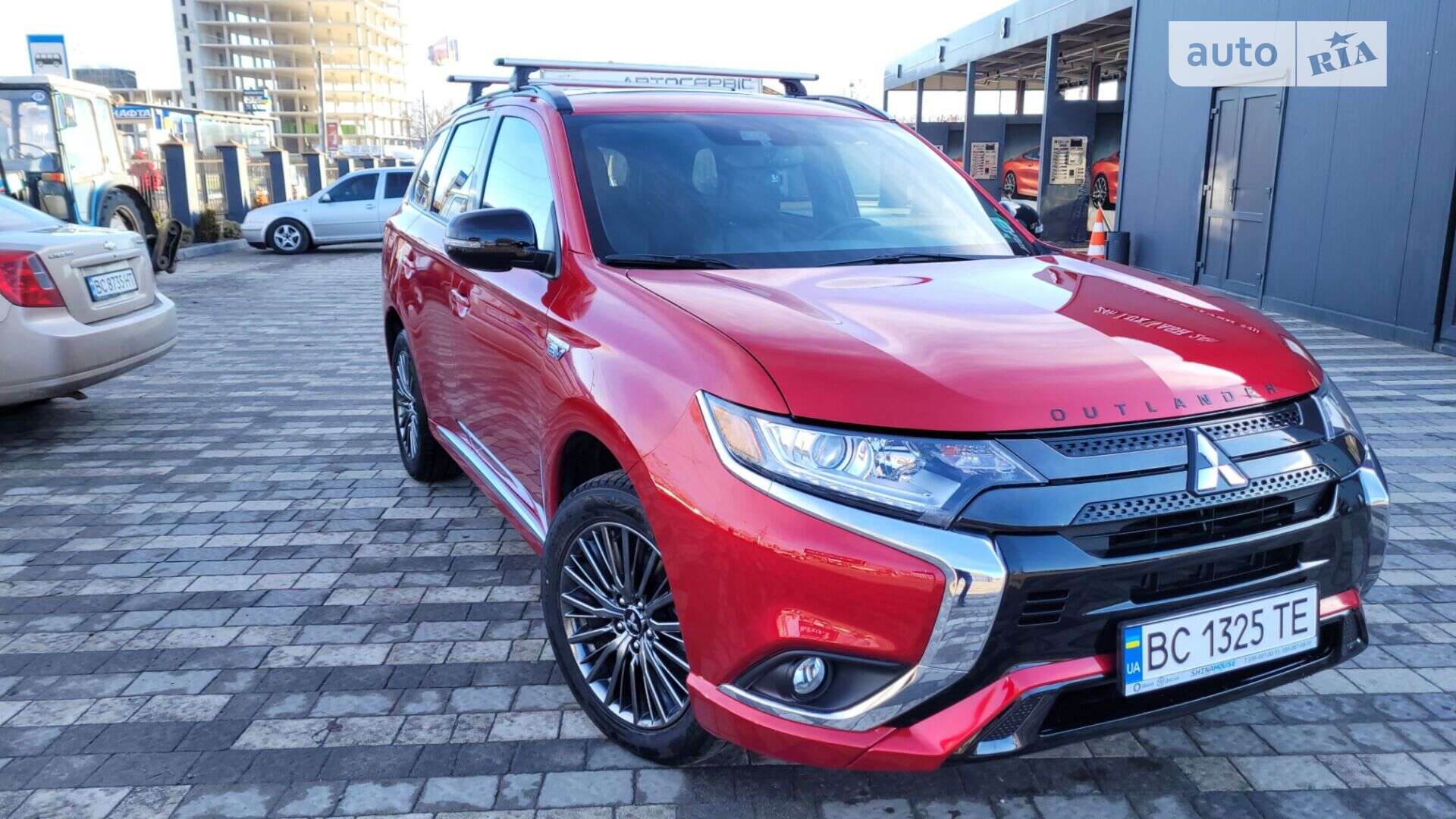MITSUBISHI OUTLANDER 2021