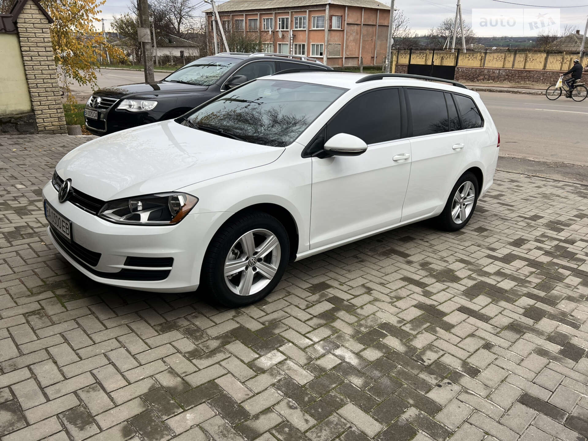 VOLKSWAGEN GOLF VARIANT