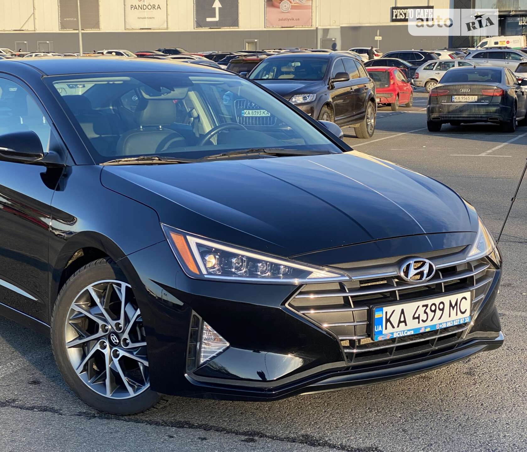 Головне фото звіту автомобіля HYUNDAI ELANTRA 2019
