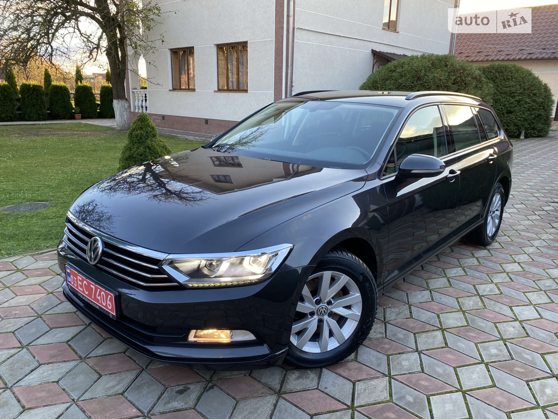 VOLKSWAGEN PASSAT 2017