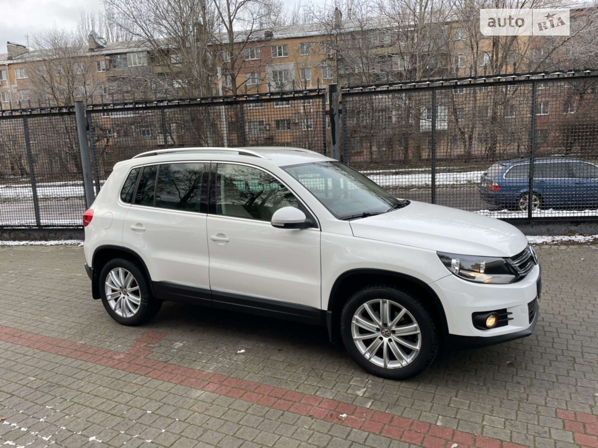 VOLKSWAGEN TIGUAN 2012