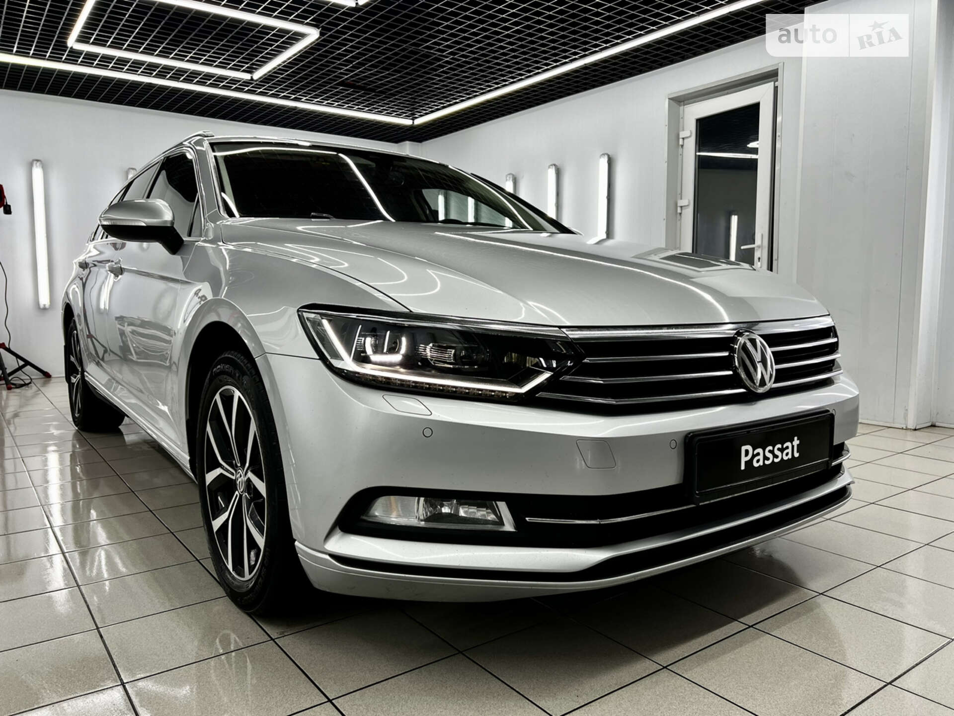 VOLKSWAGEN PASSAT 2018