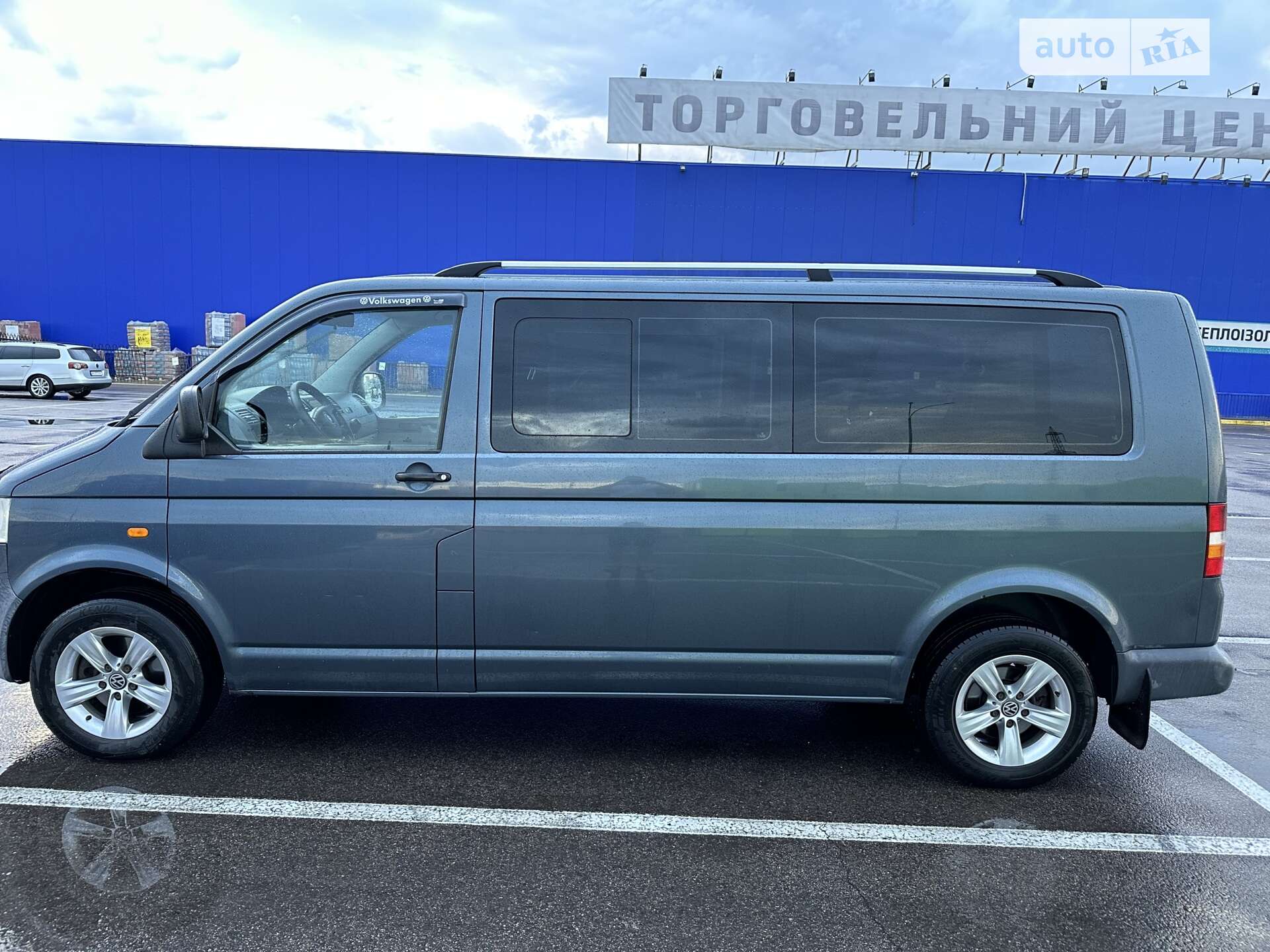 Головне фото звіту автомобіля VOLKSWAGEN CARAVELLE 2007