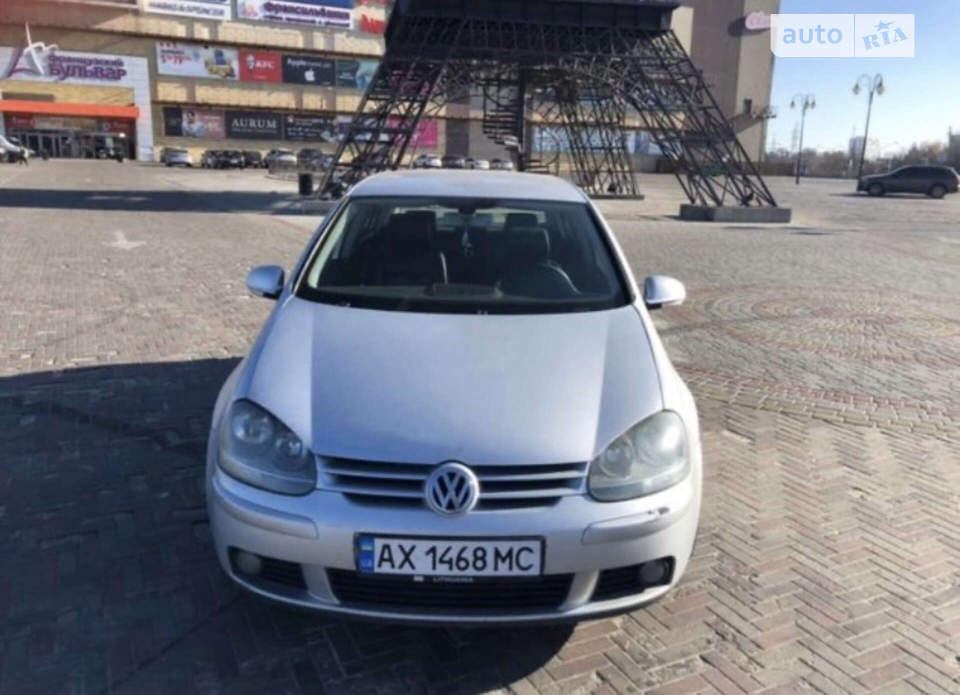 VOLKSWAGEN GOLF 2004