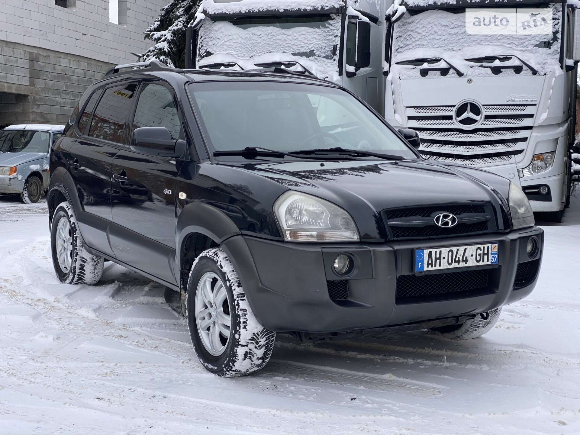 Головне фото звіту автомобіля HYUNDAI TUCSON 2005