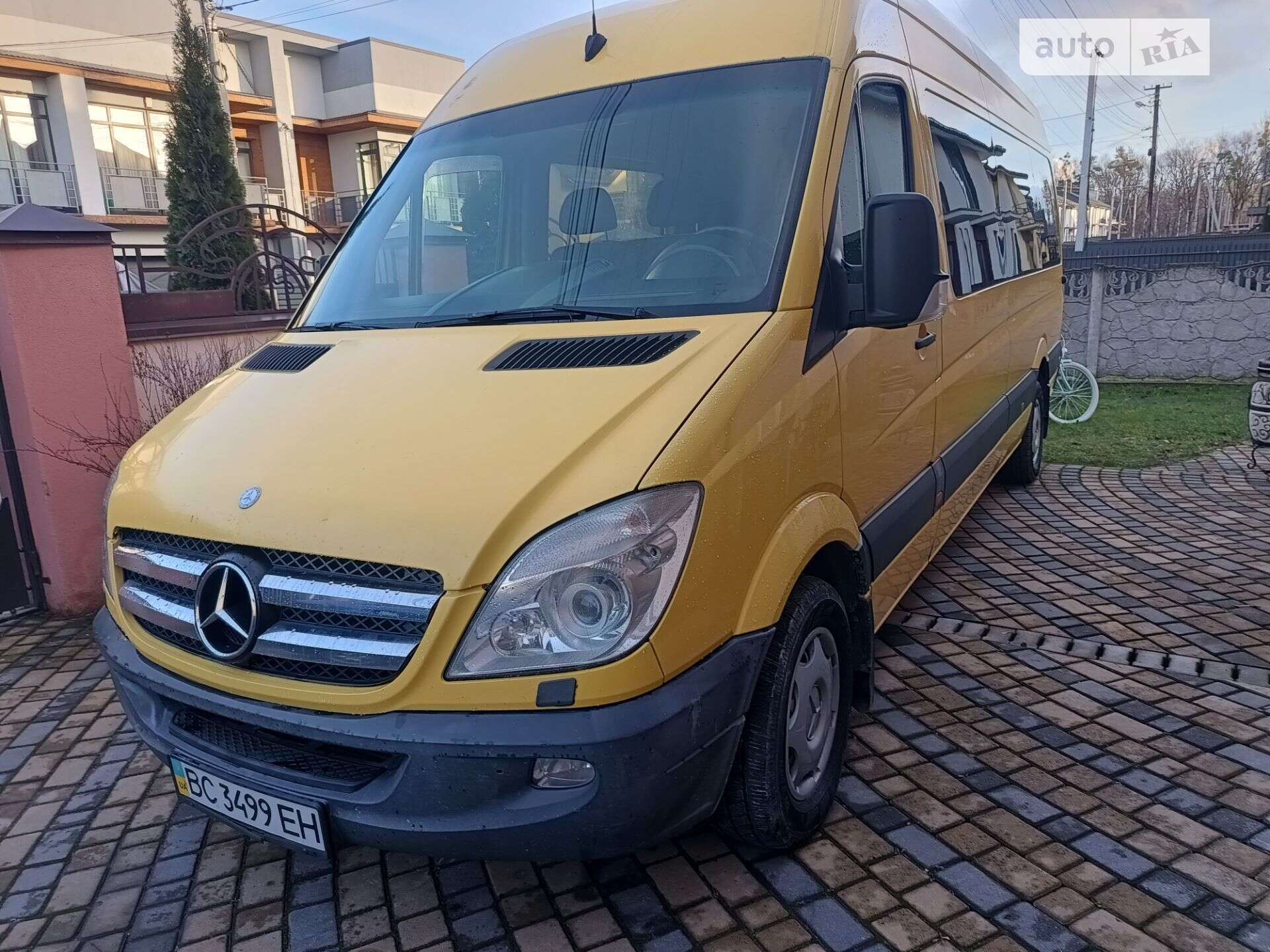 MERCEDES-BENZ SPRINTER 319 CDI 2011
