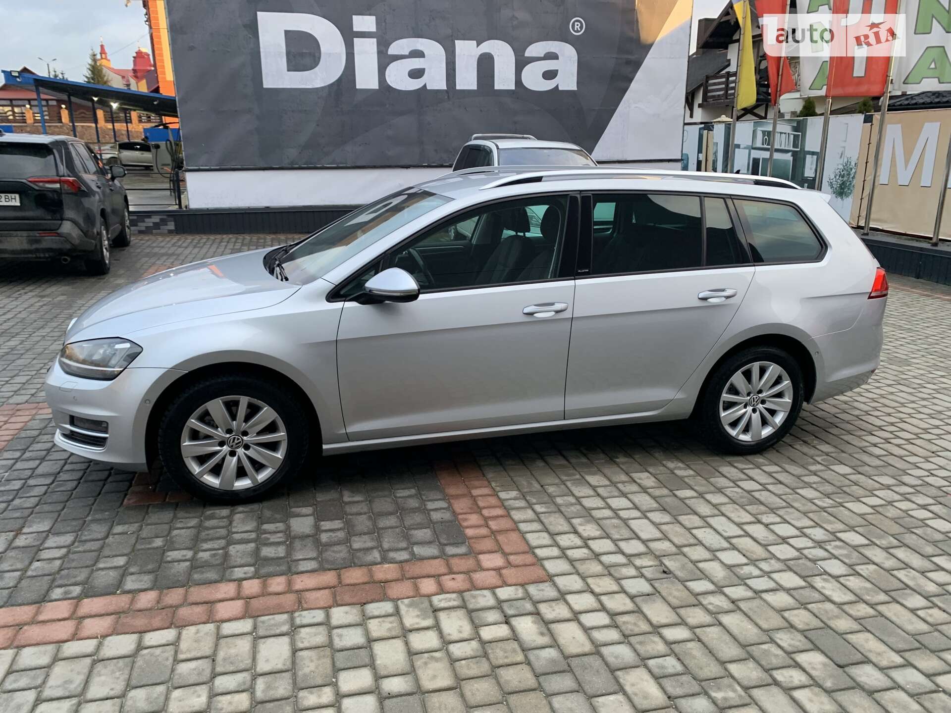 VOLKSWAGEN GOLF 2016