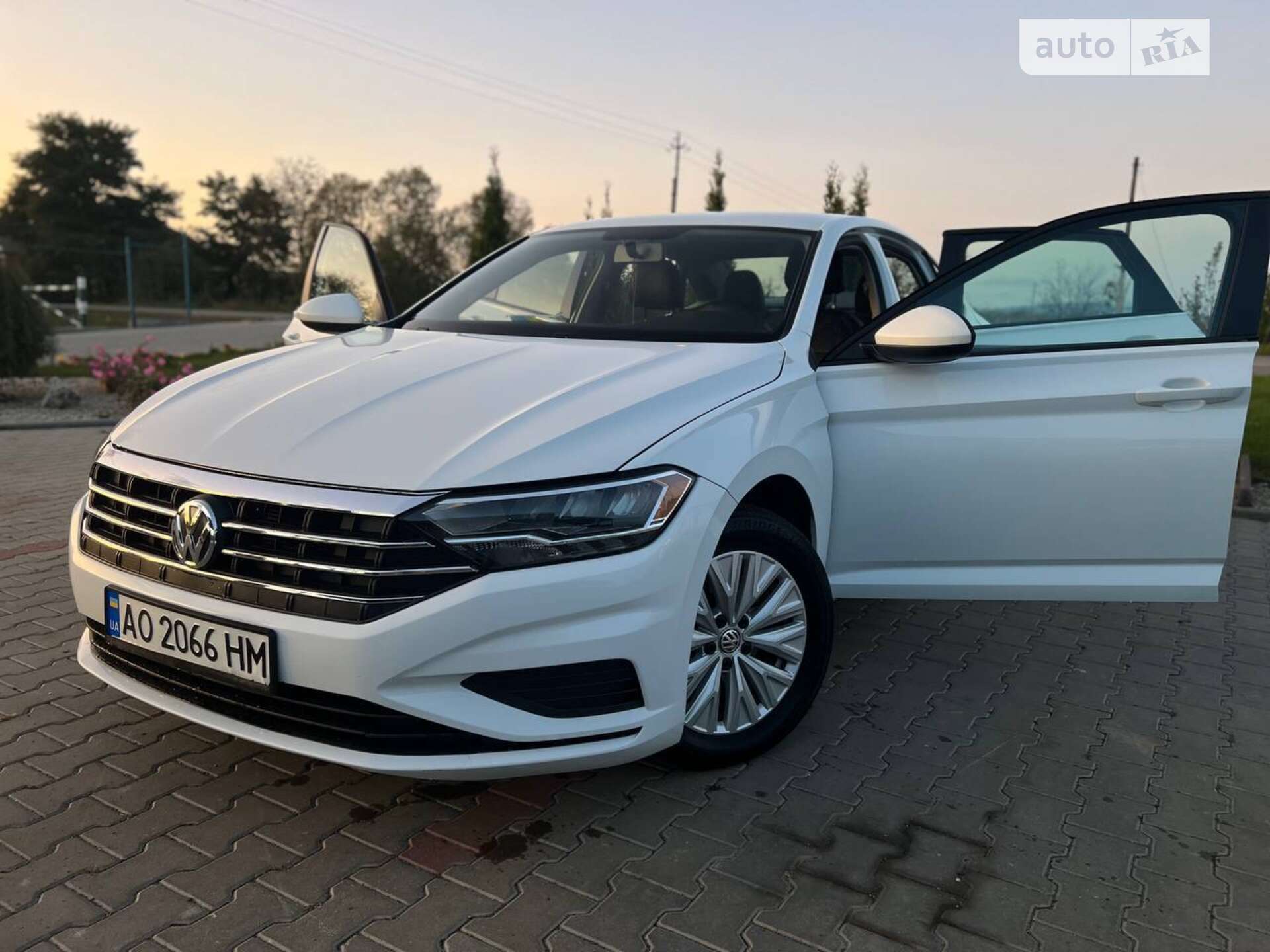 VOLKSWAGEN JETTA 2019