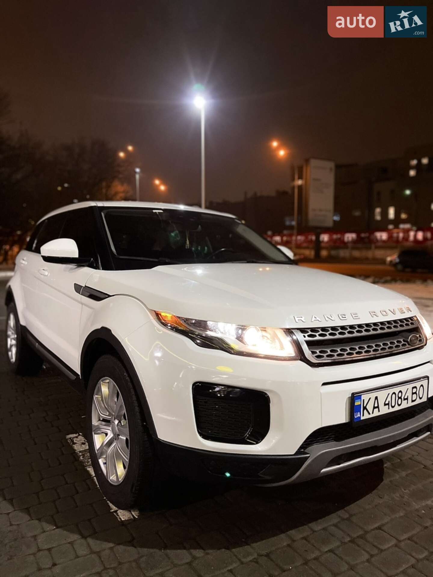 Головне фото звіту автомобіля LAND ROVER RANGE ROVER 2017