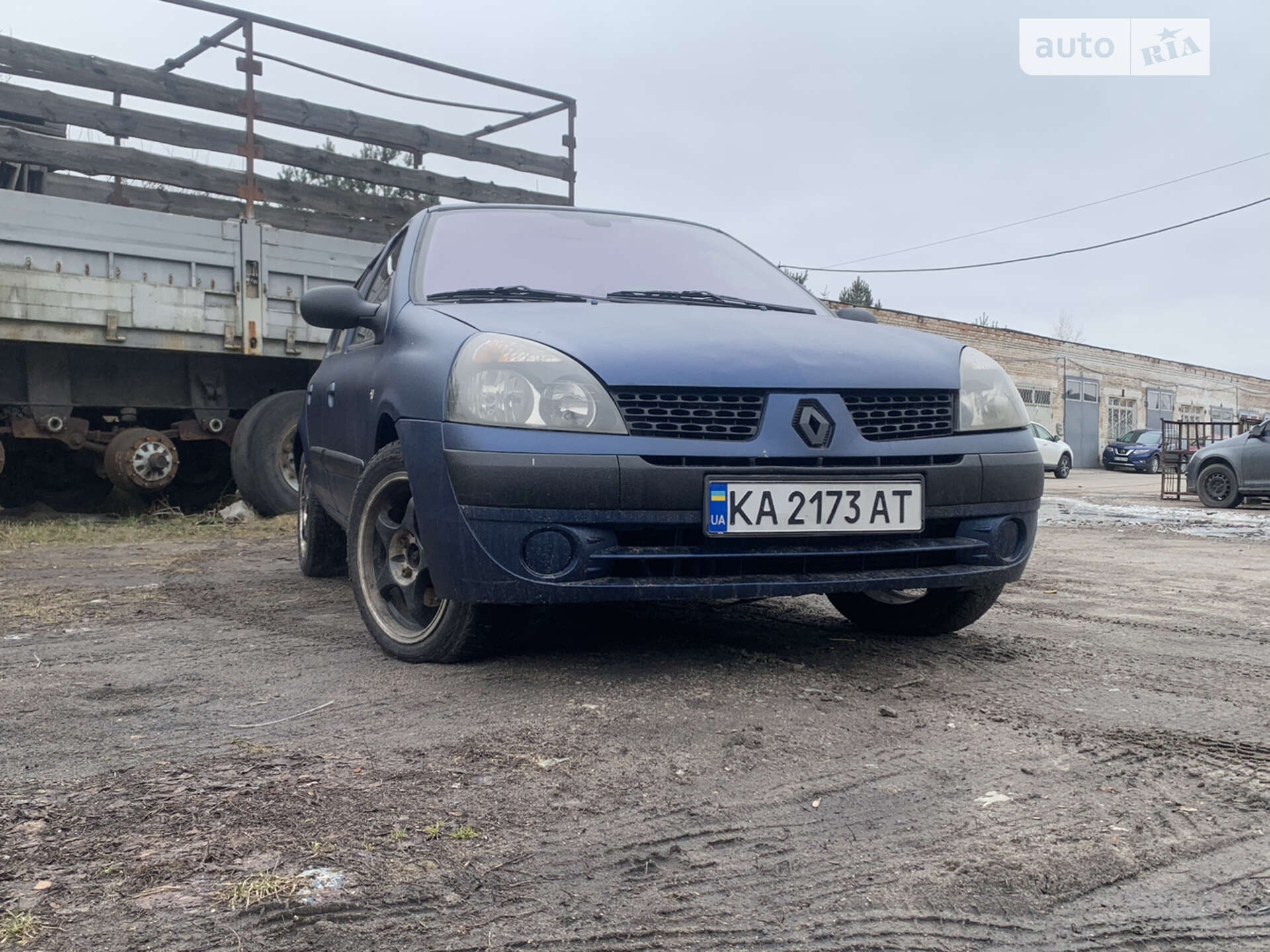 RENAULT CLIO 2004