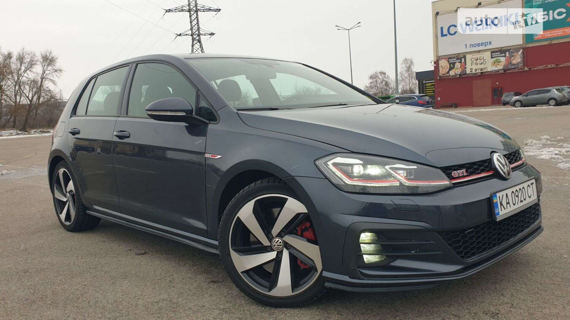 VOLKSWAGEN GOLF GTI 2020