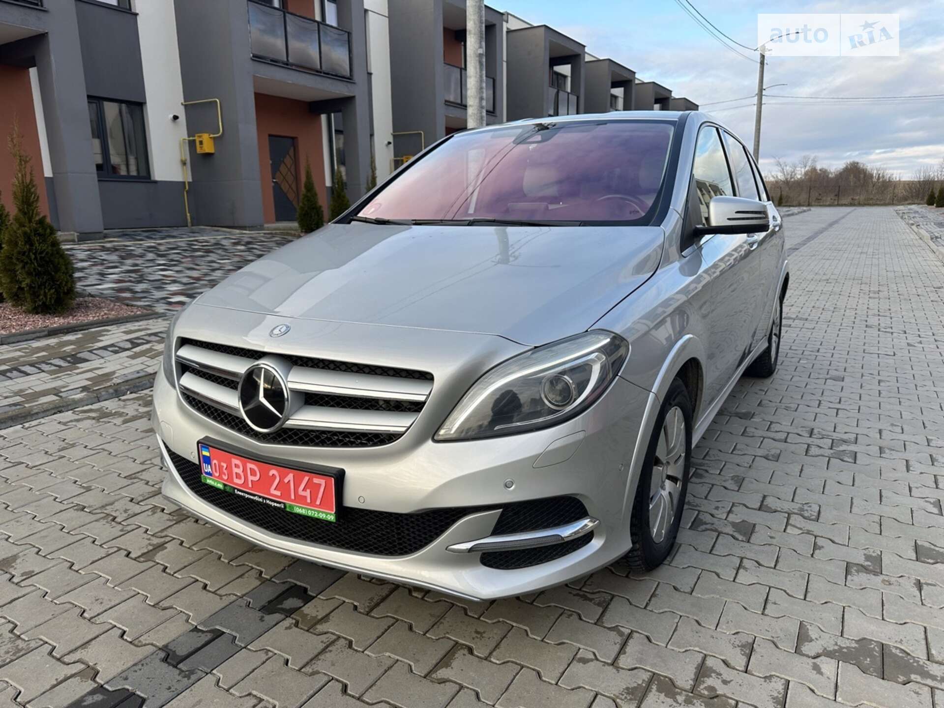 MERCEDES-BENZ ELECTRIC DRIVE 2015
