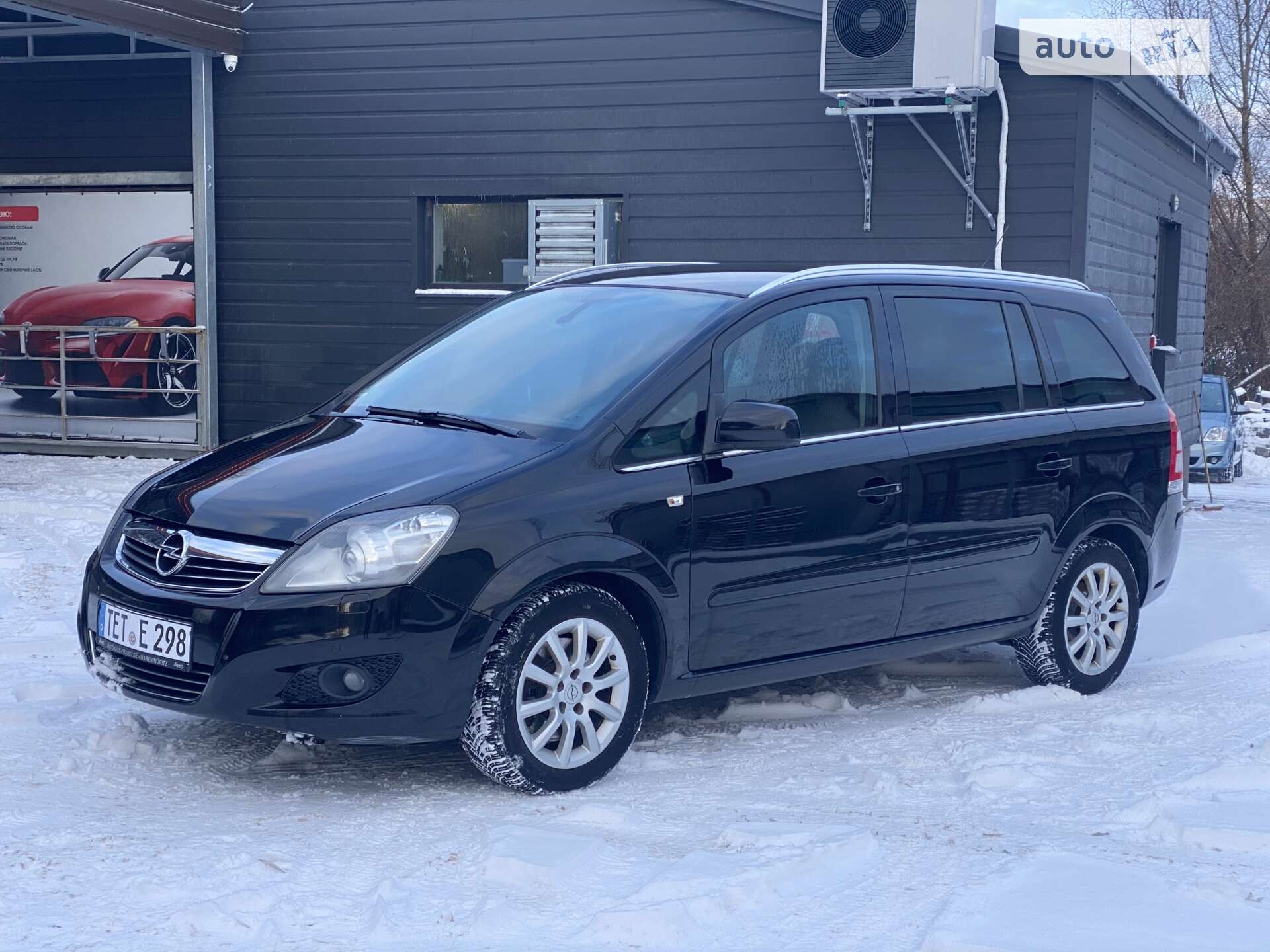 OPEL ZAFIRA 2011