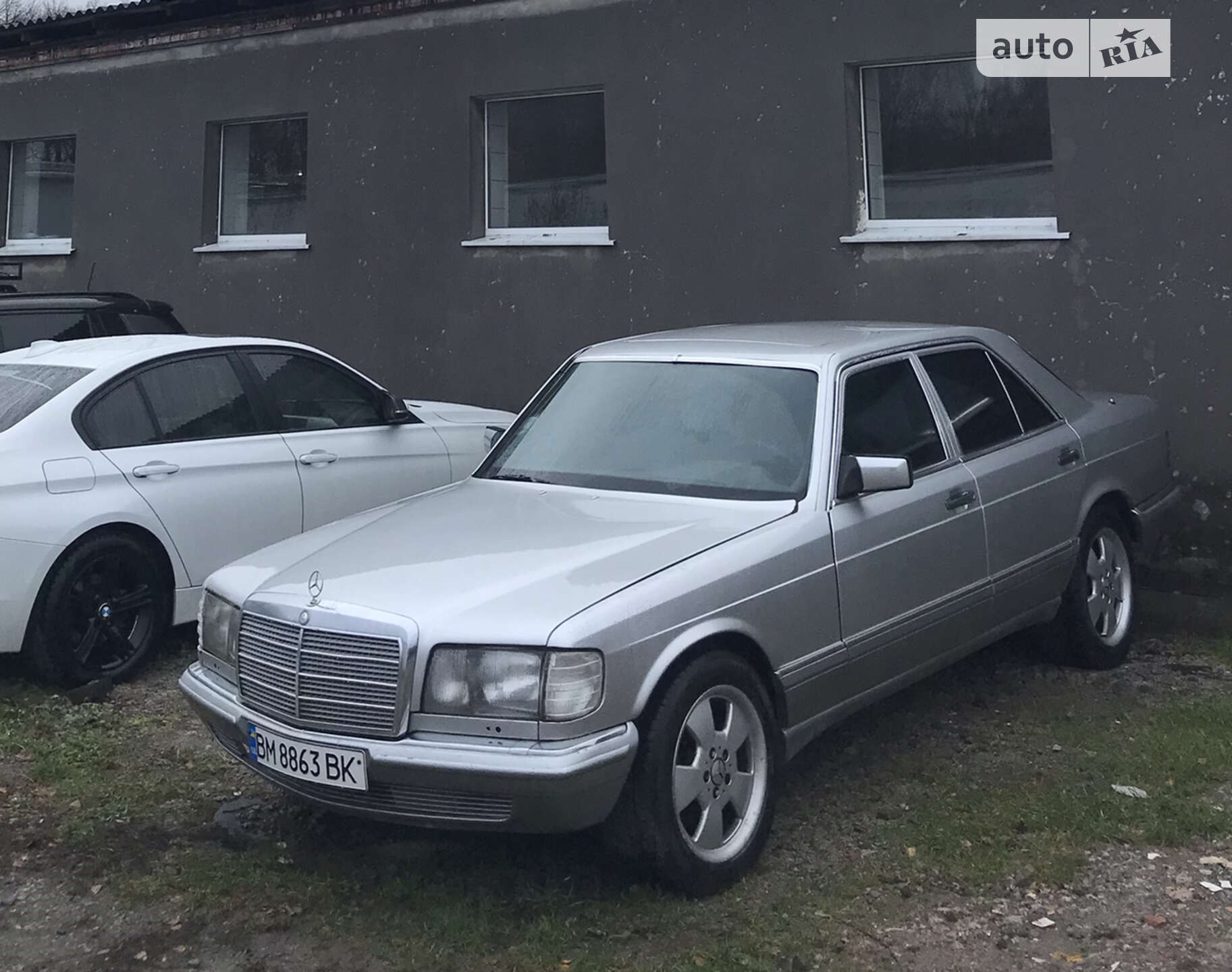 MERCEDES-BENZ 300 SE 1988