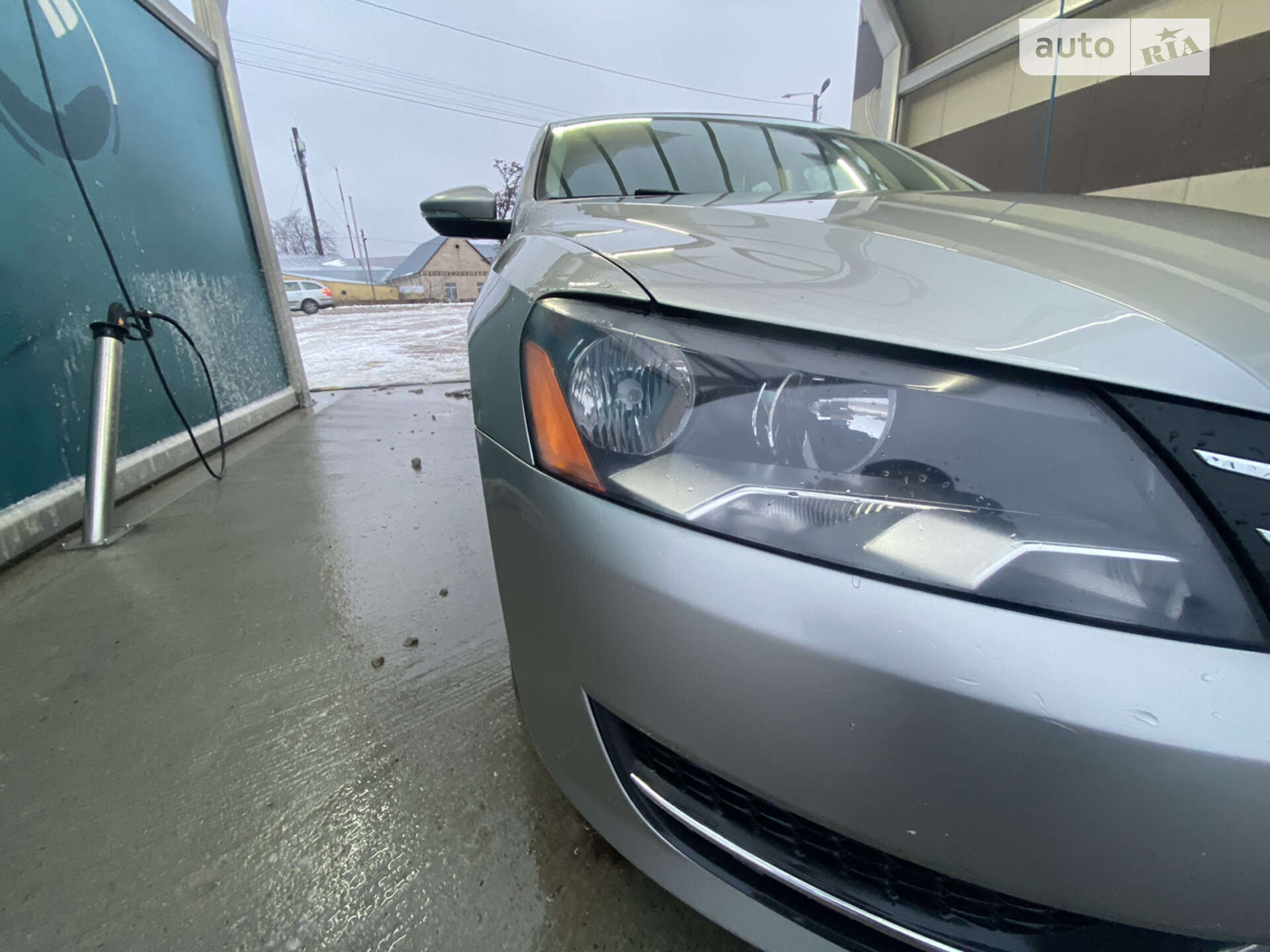 VOLKSWAGEN PASSAT 2012