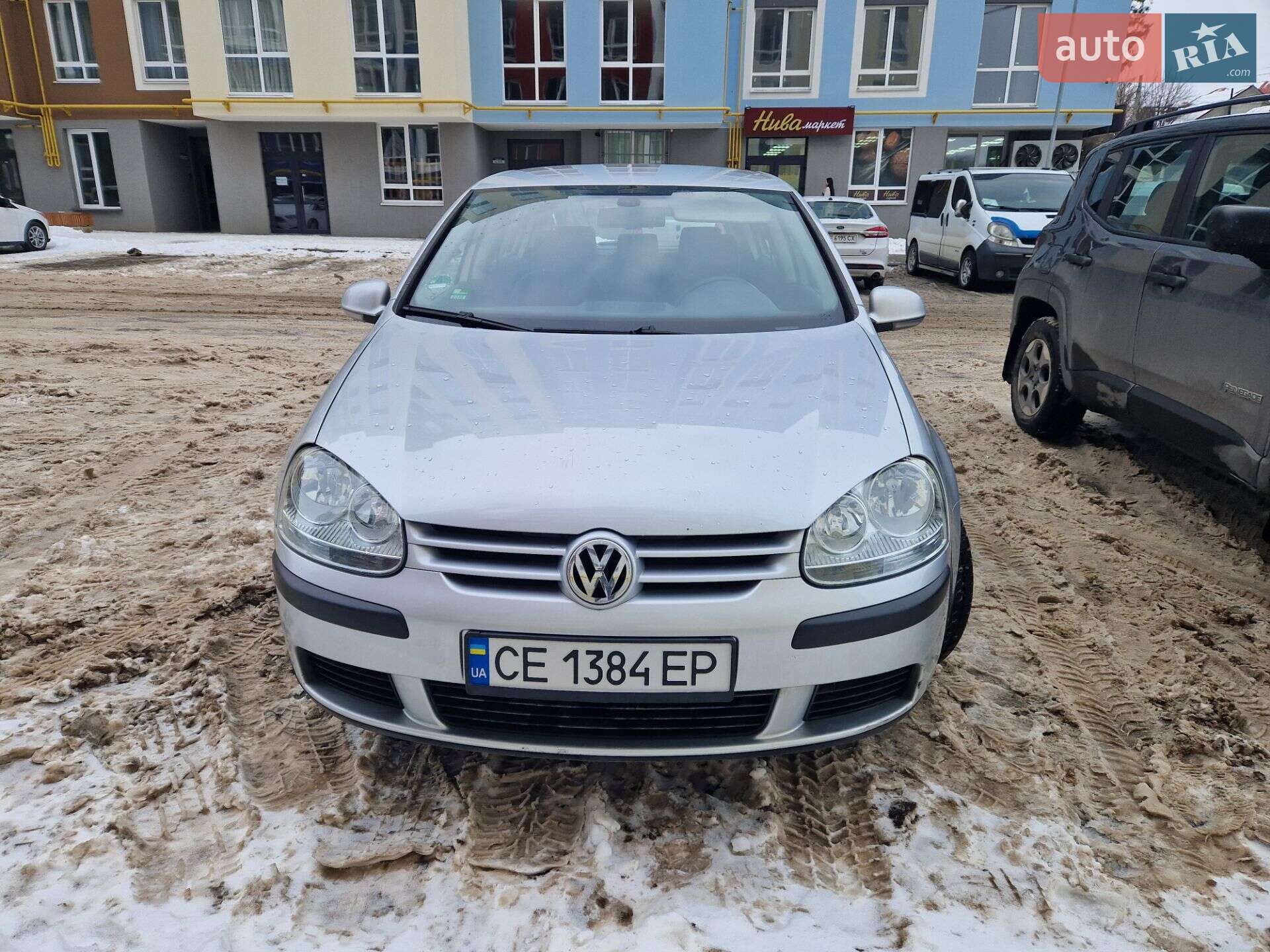VOLKSWAGEN GOLF