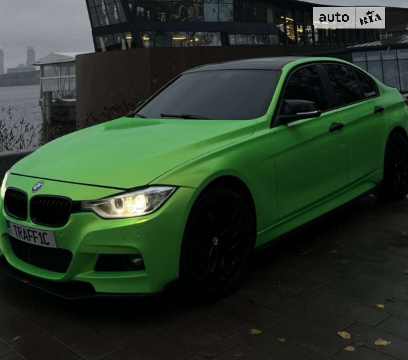 BMW 320ХI 2015
