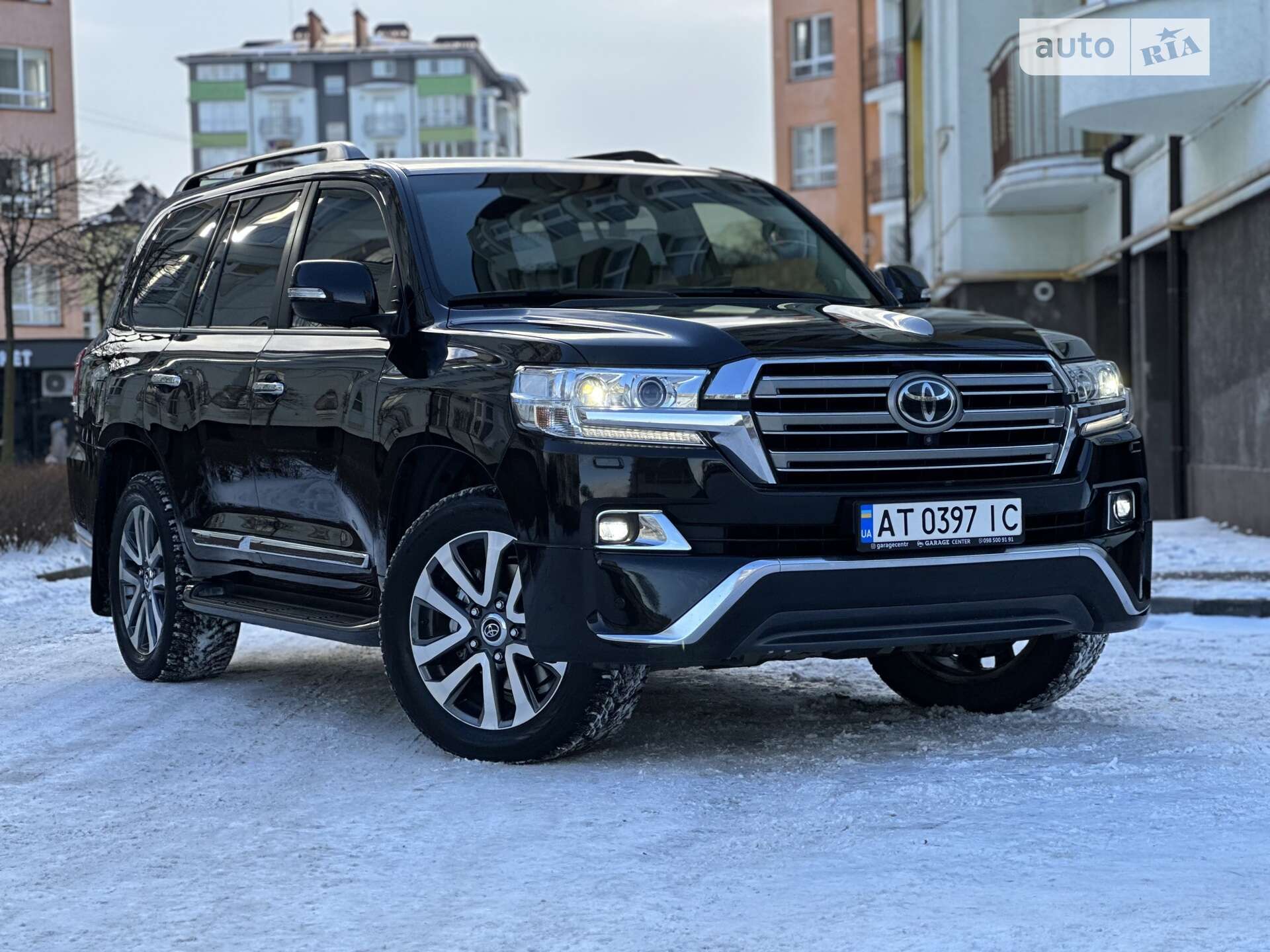 TOYOTA LAND CRUISER 200