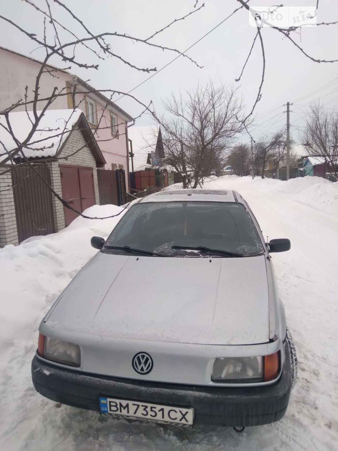 VOLKSWAGEN PASSAT 1990