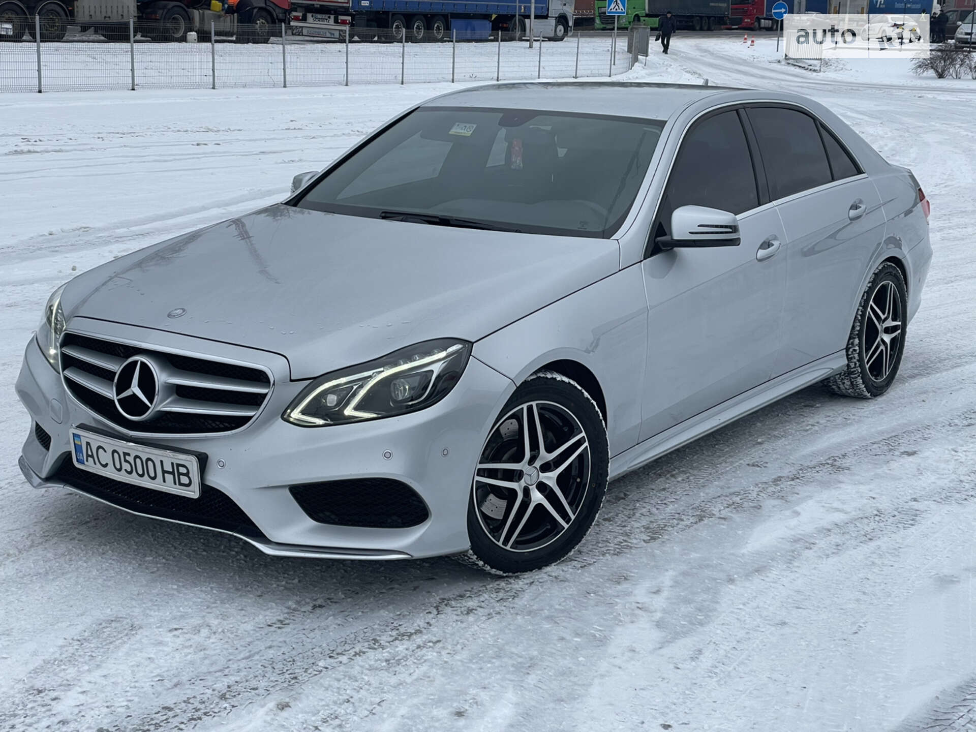 MERCEDES-BENZ E 300 2014